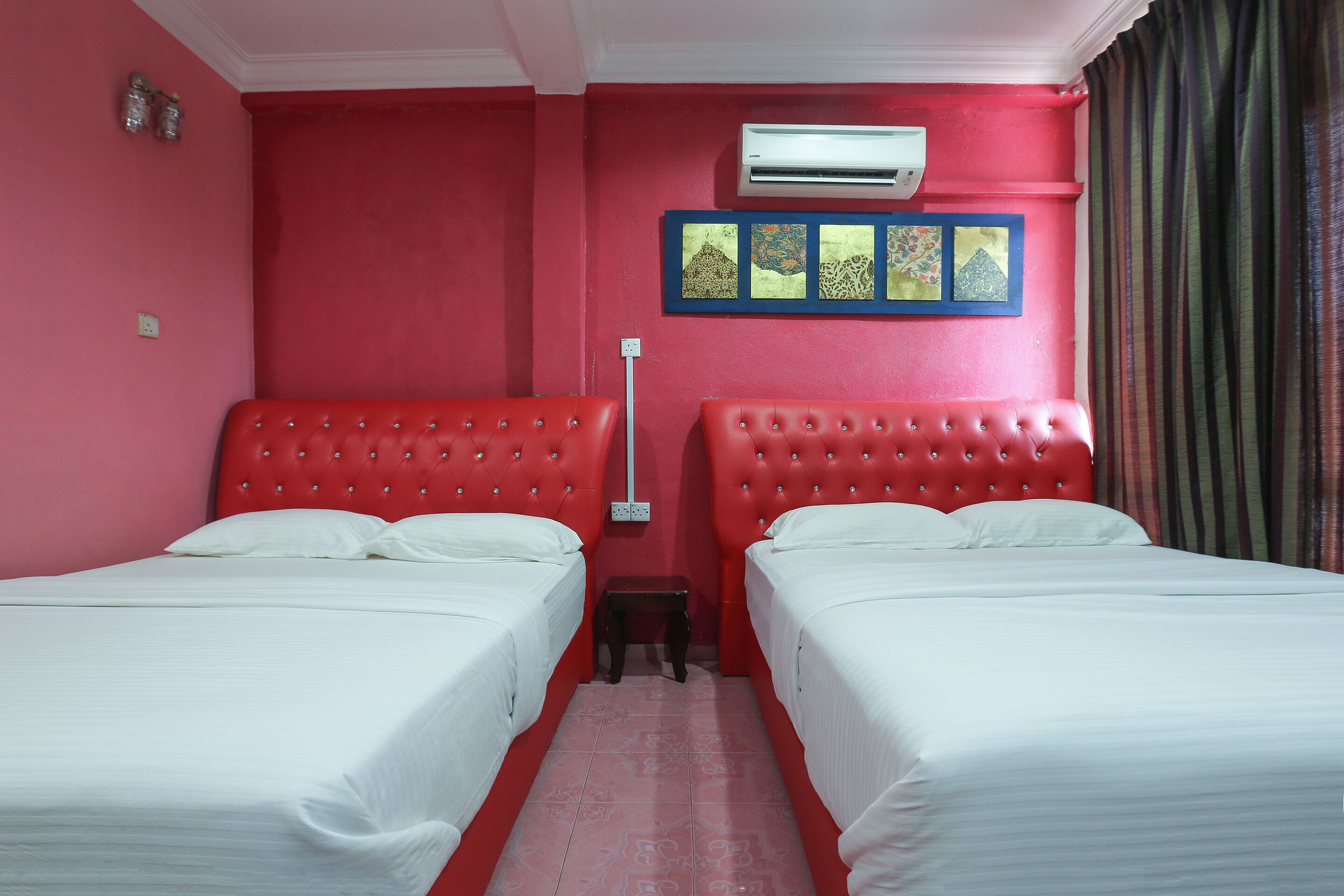 Oyo 89892 Hotel Jeli Inn