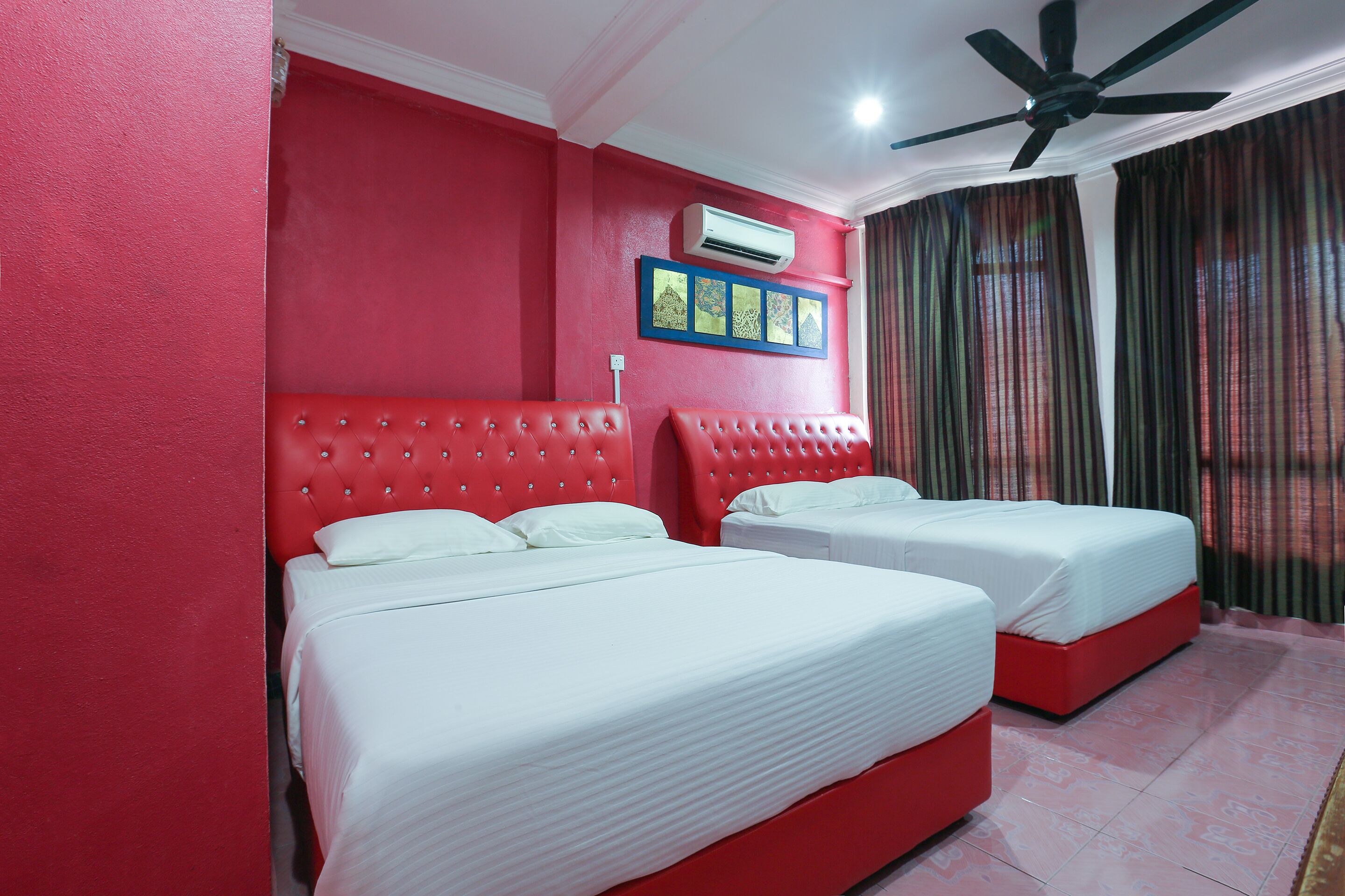 Oyo 89892 Hotel Jeli Inn