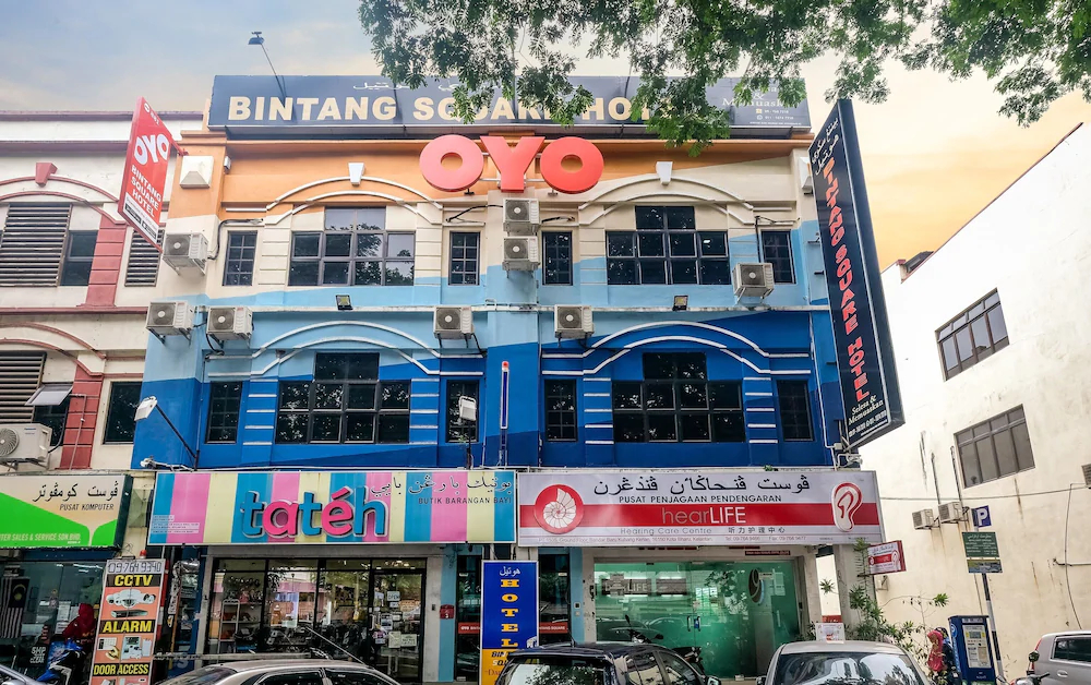 Bintang Square Hotel by OYO