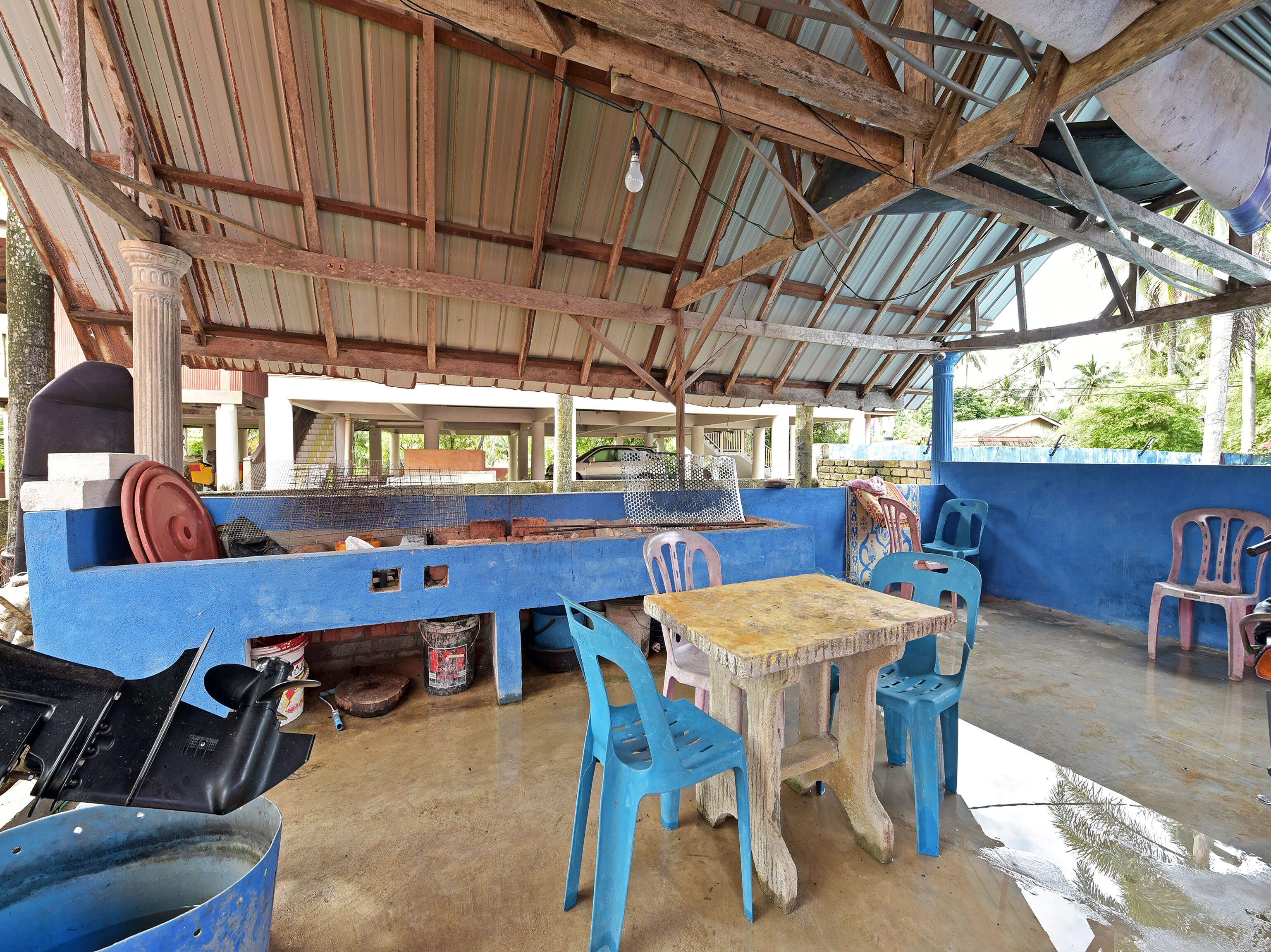 Capital O 90664 Rabi Hotel