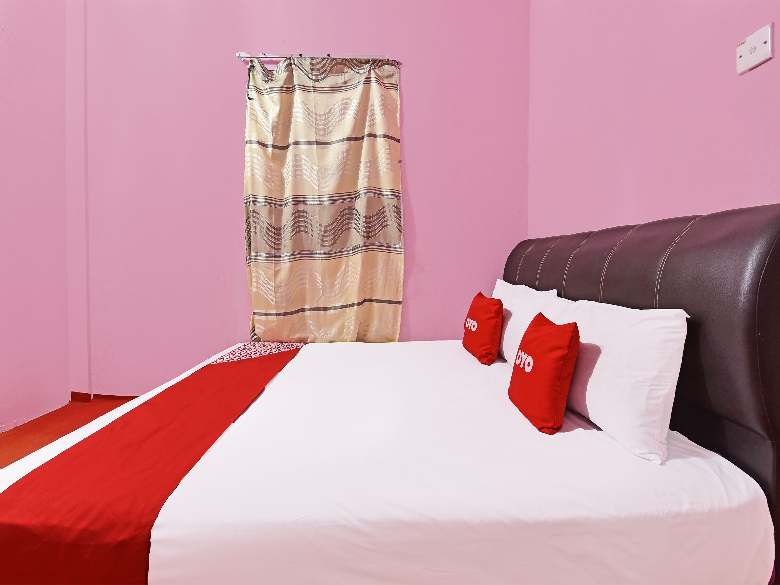 Capital O 90664 Rabi Hotel