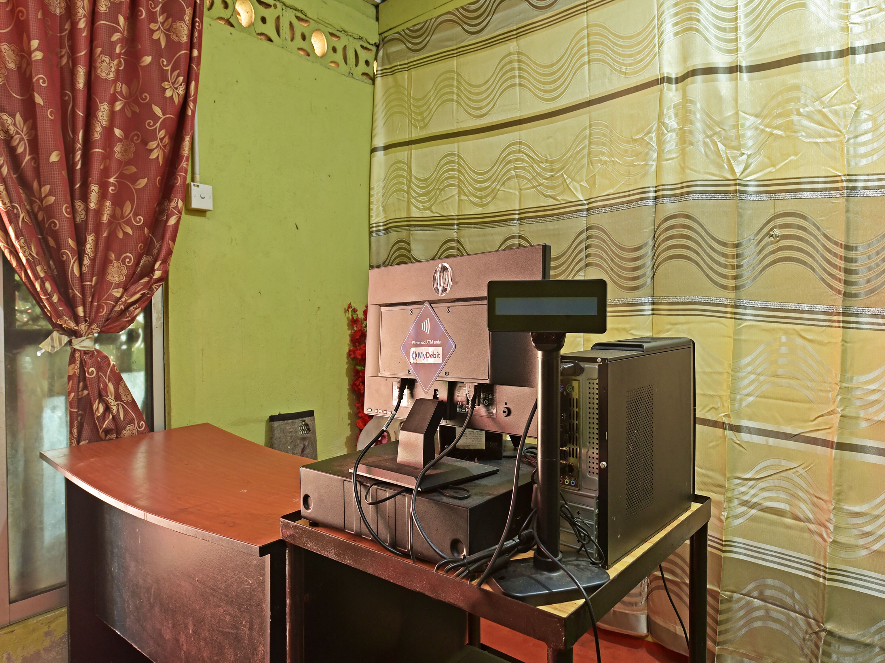 Capital O 90664 Rabi Hotel