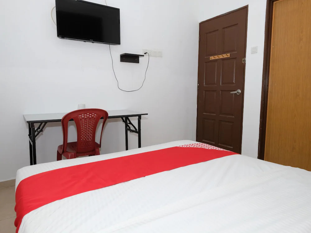 Hotel De Light Villa by OYO Rooms