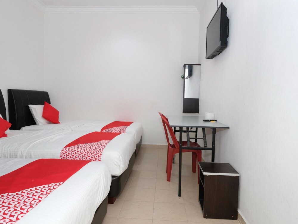 Hotel De Light Villa by OYO Rooms