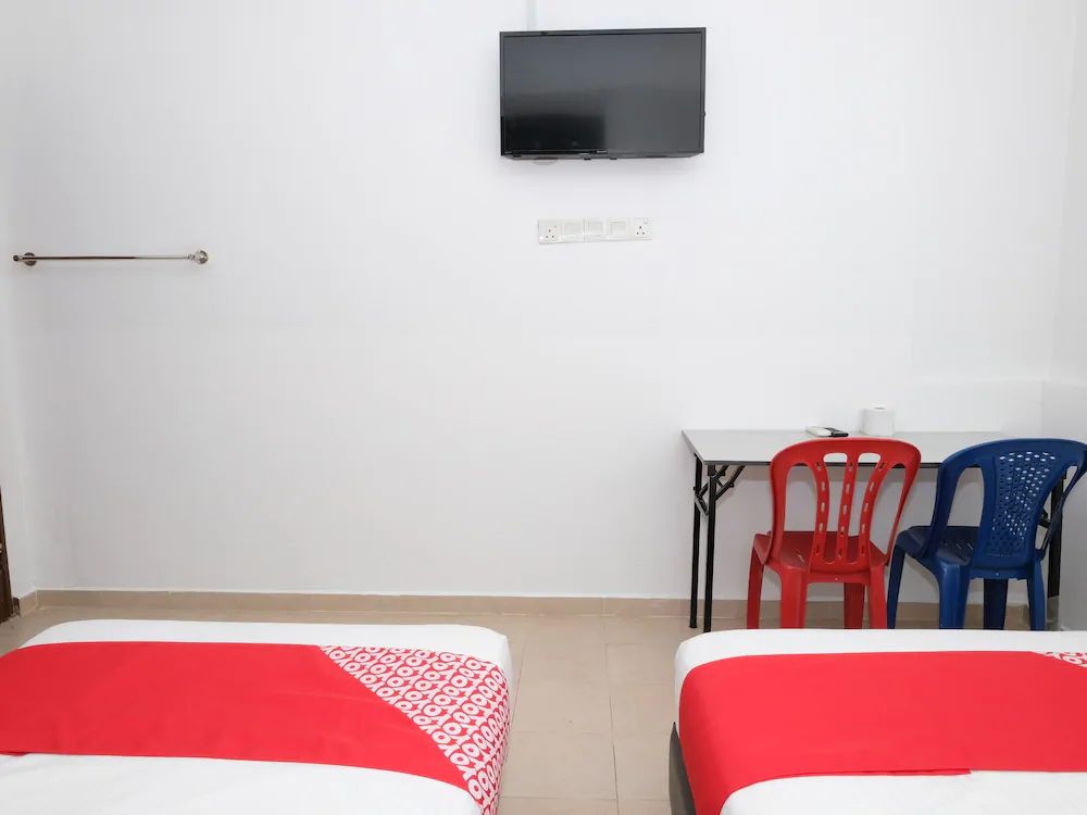 Hotel De Light Villa by OYO Rooms