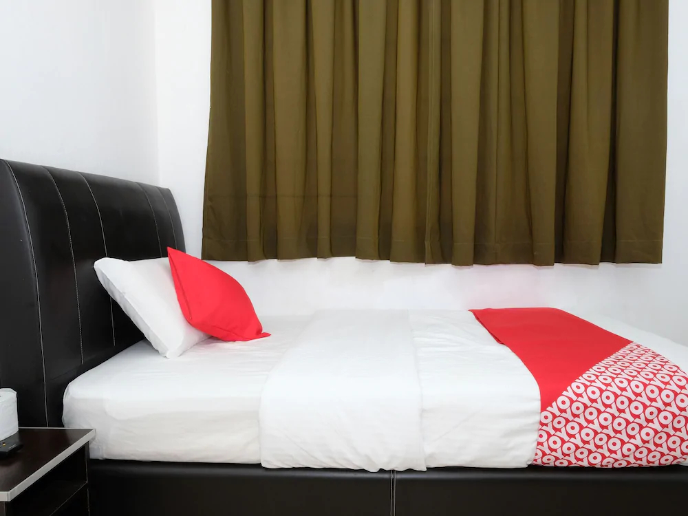 Hotel De Light Villa by OYO Rooms