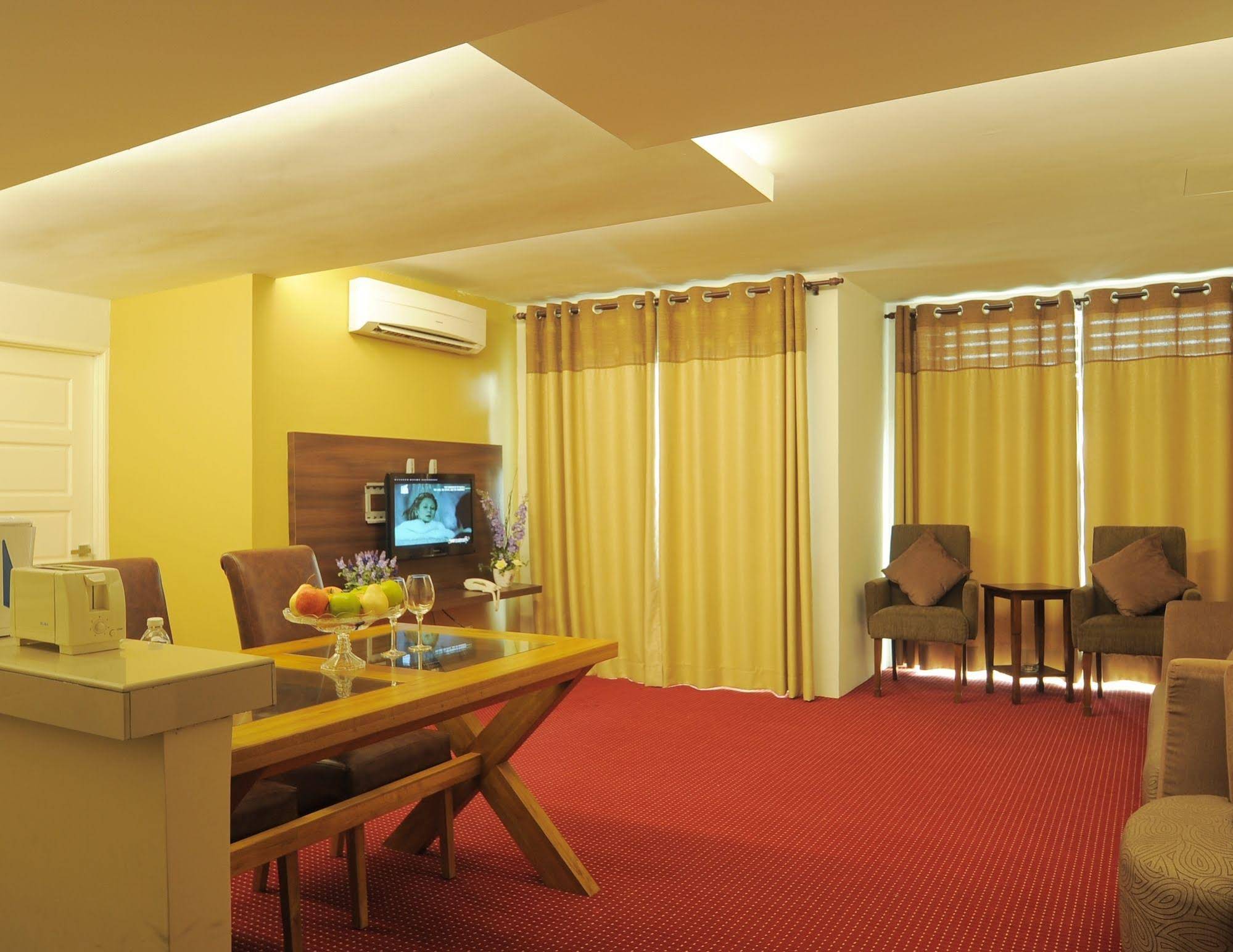 Khalifa Suites Hotel n Apartment