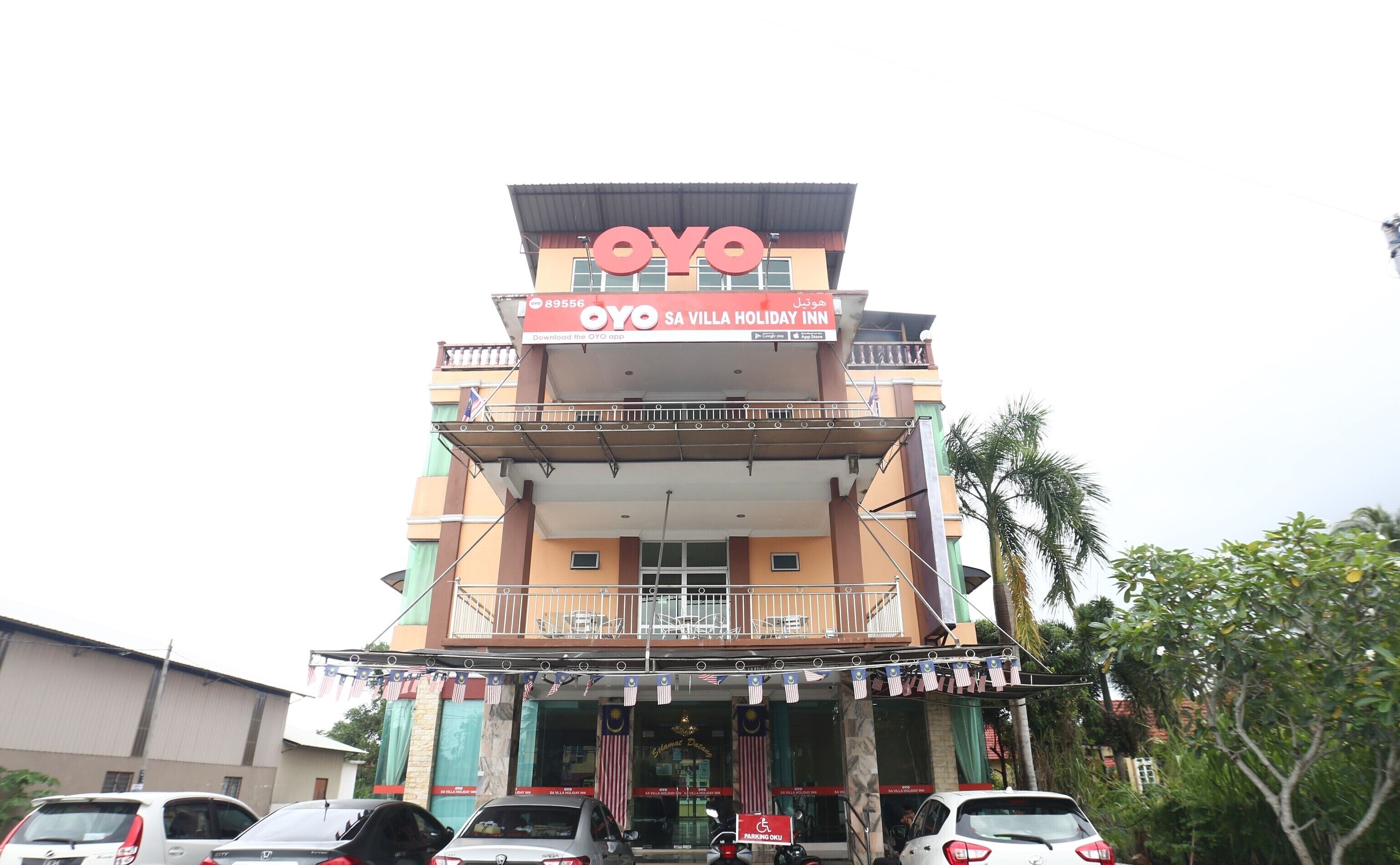 Sa Villa Holiday Inn by OYO Rooms