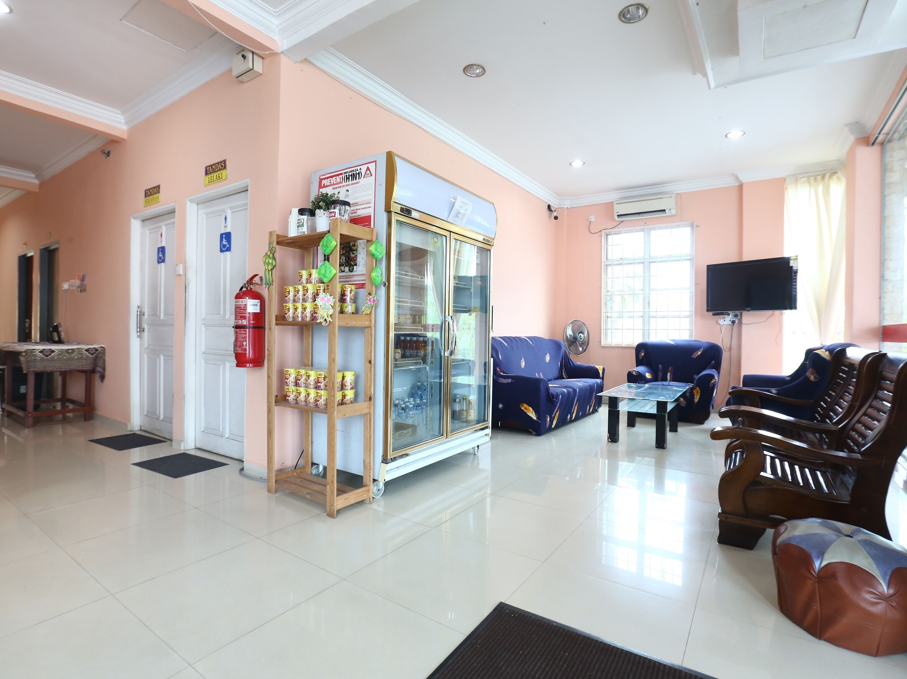 Sa Villa Holiday Inn by OYO Rooms