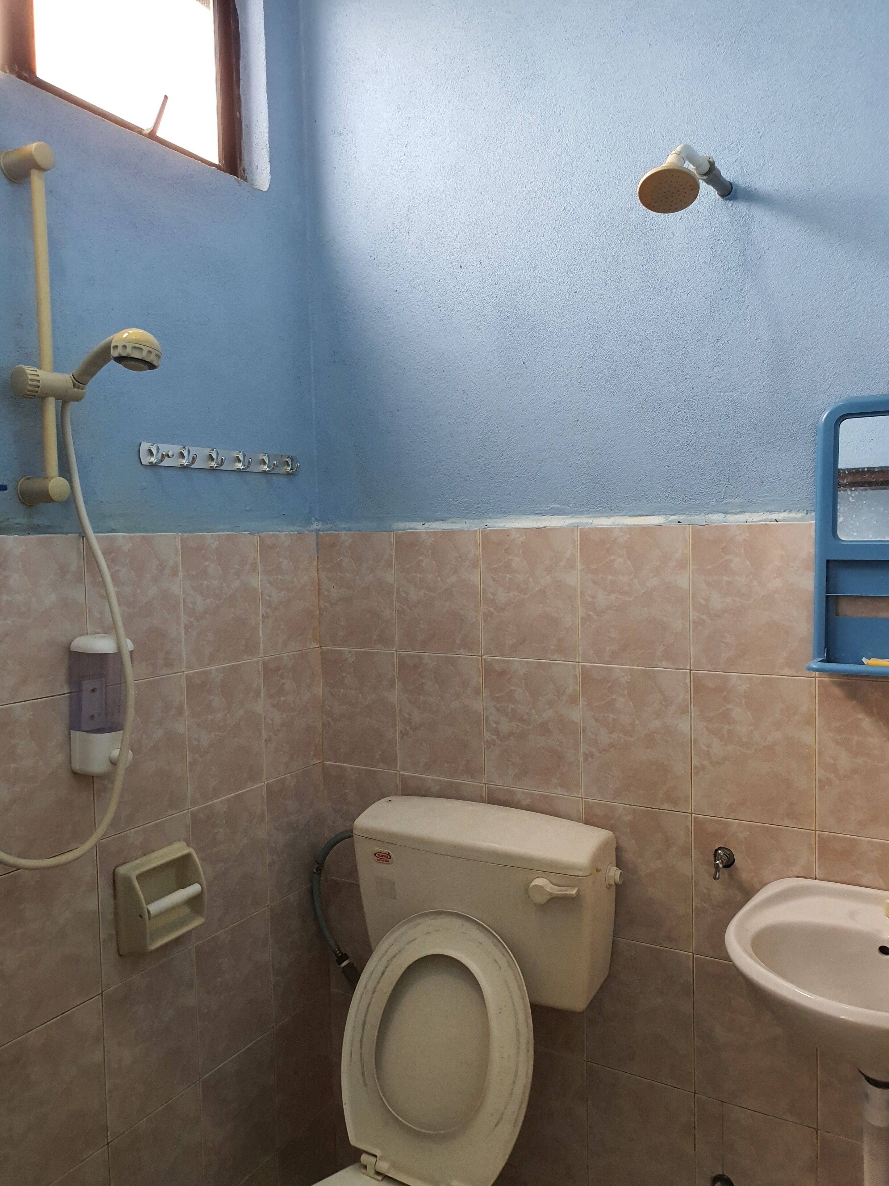 Spot On 89920 Muwaffaq Inn