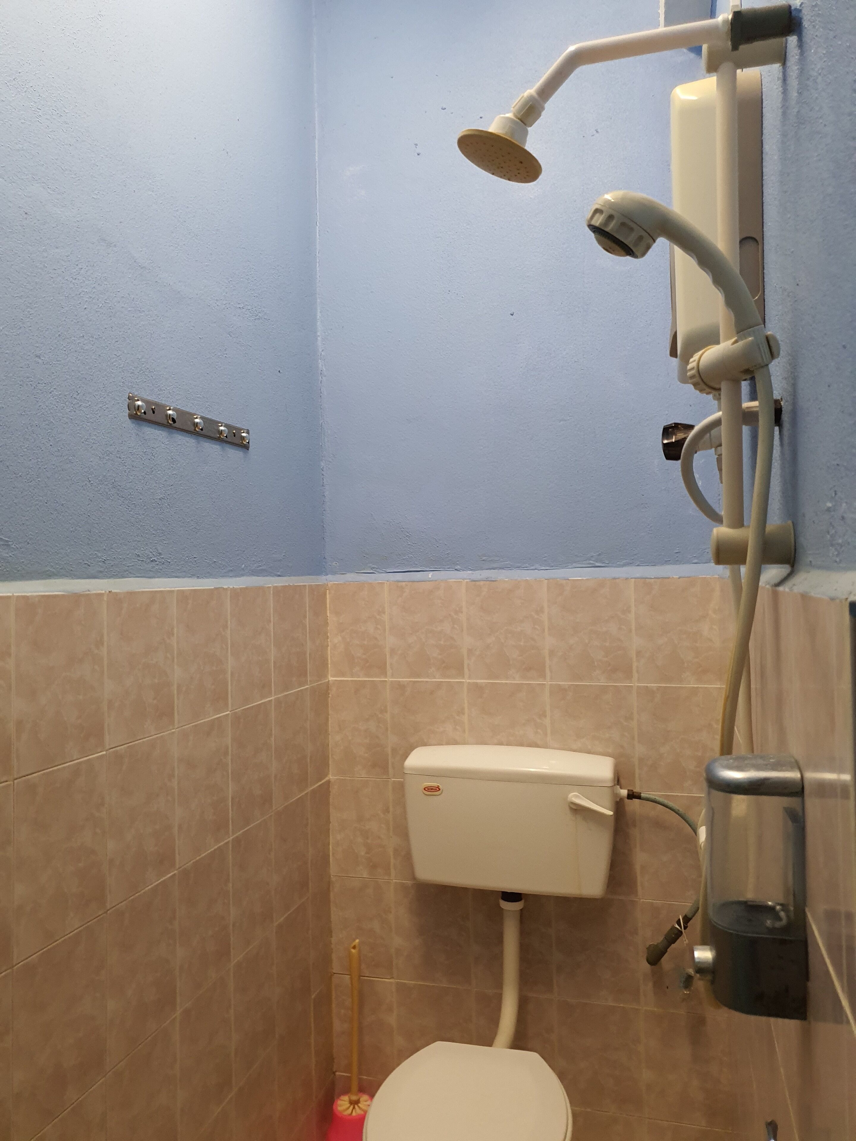 Spot On 89920 Muwaffaq Inn