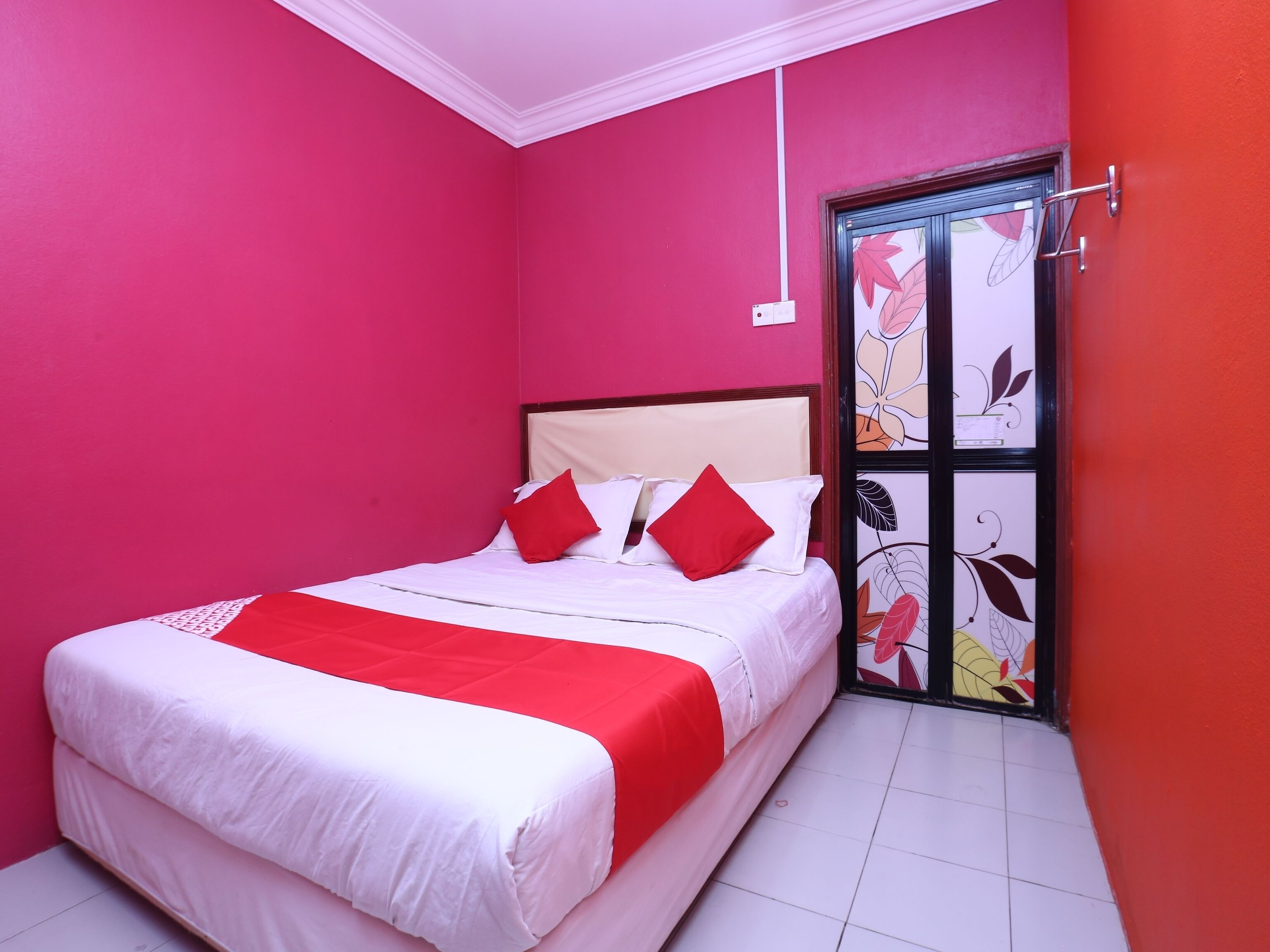 Sri Seroja Inn Budget Hotel by OYO Rooms