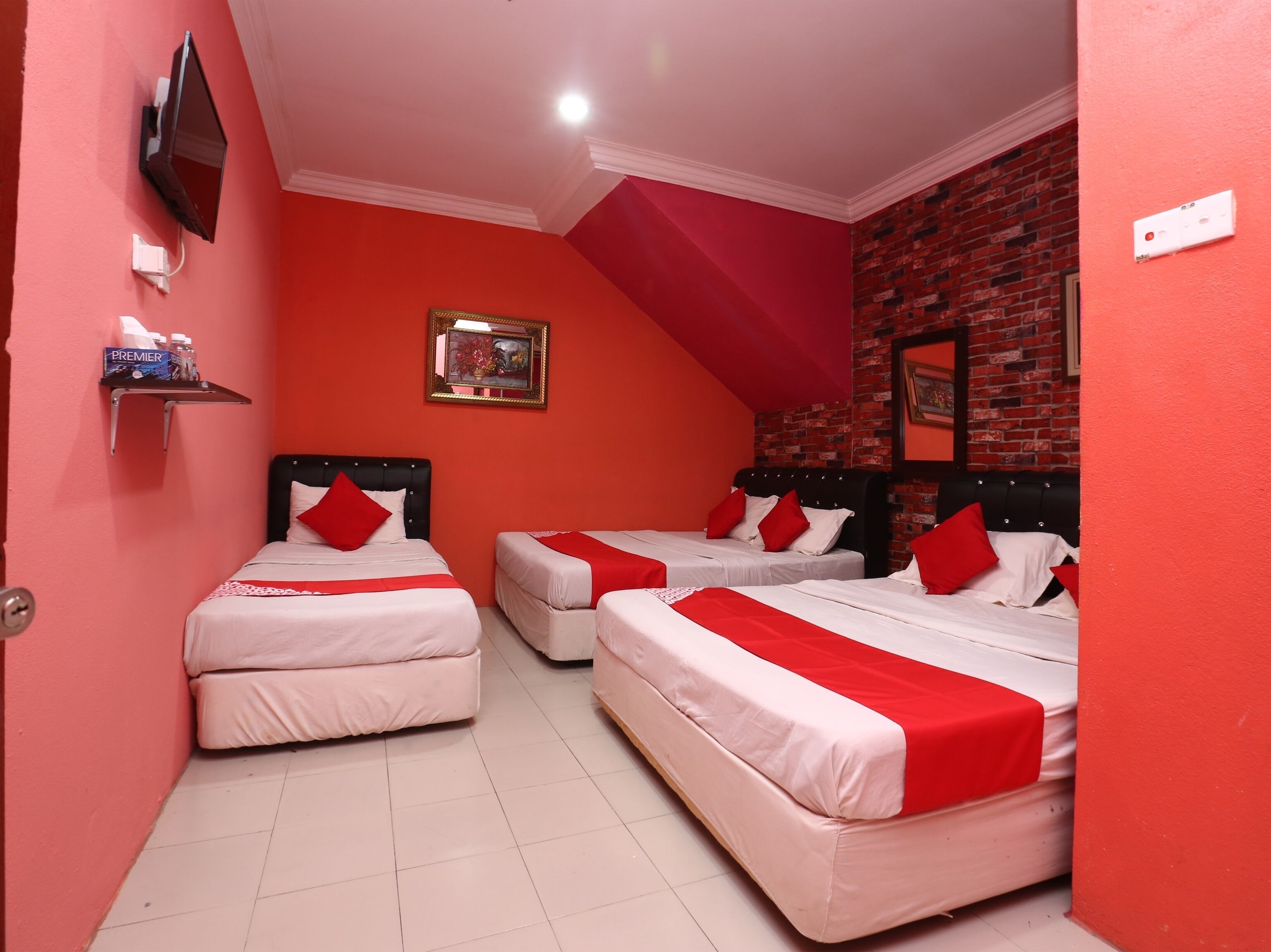 Sri Seroja Inn Budget Hotel by OYO Rooms