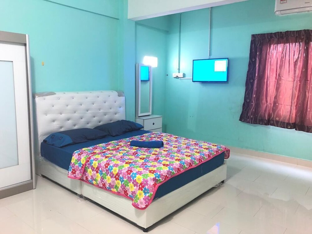 Damika Hotel by OYO Rooms