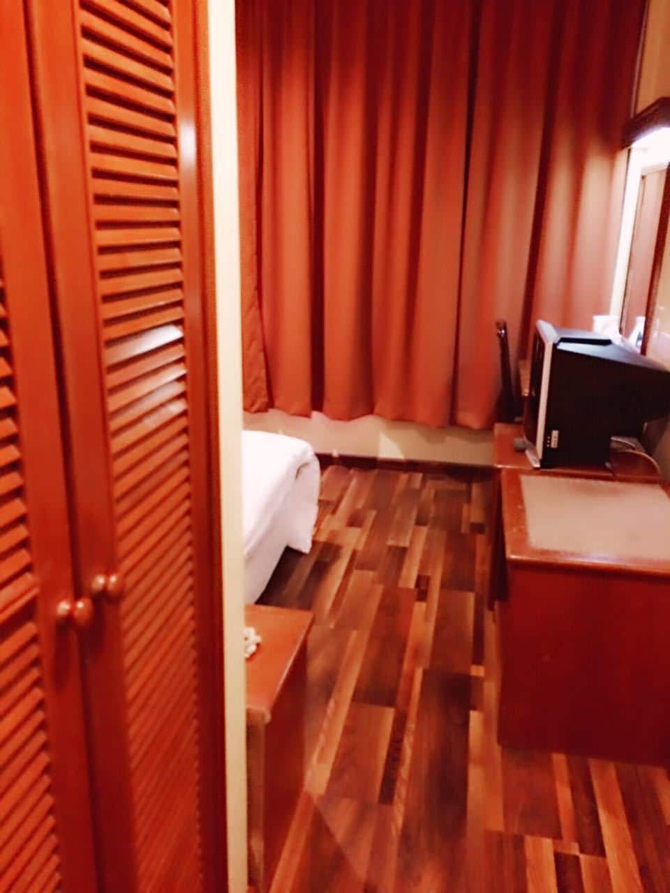 Global Hotel