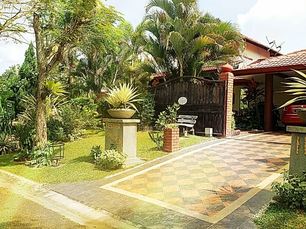 Teshar Gardens