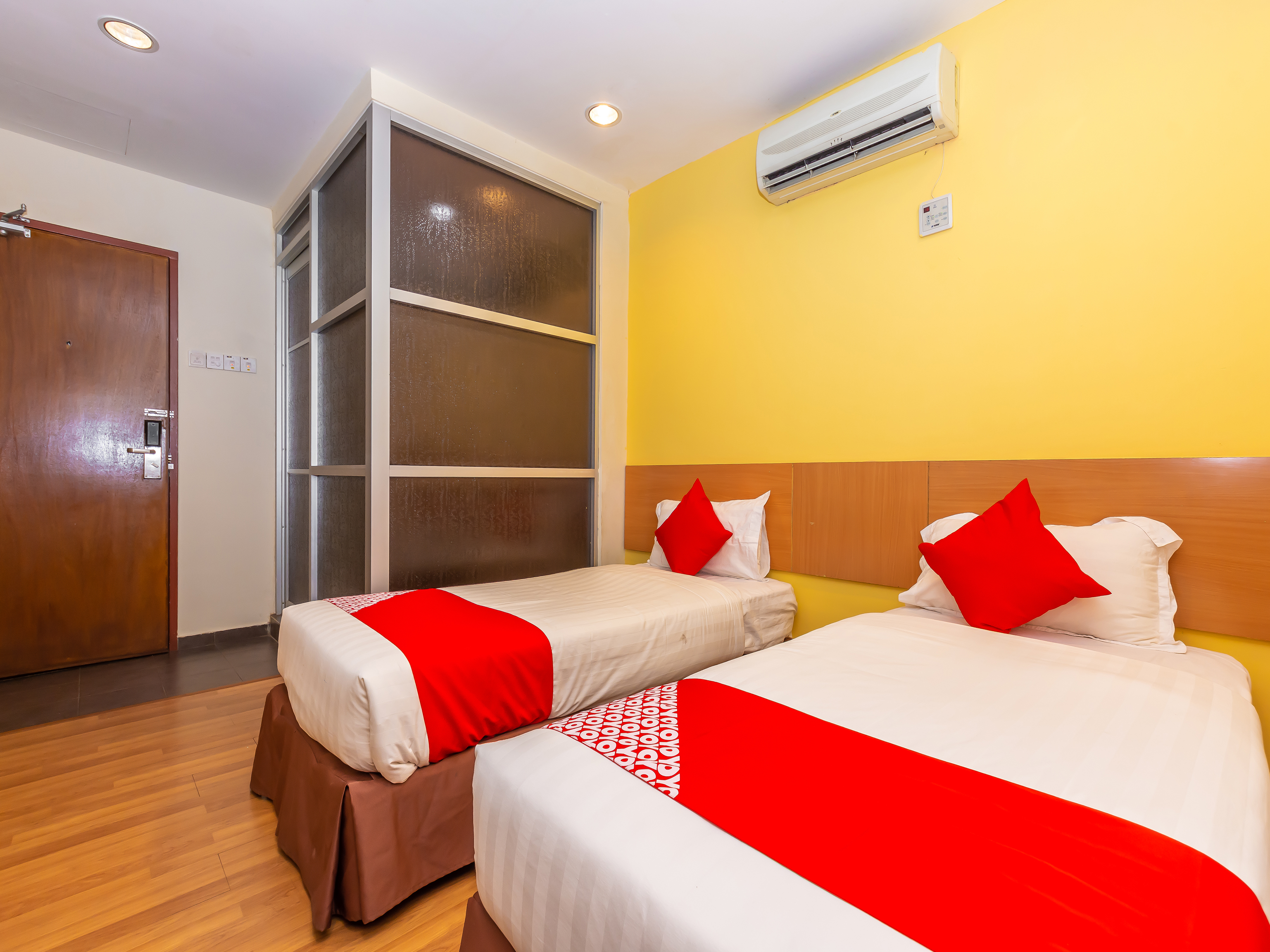 Hotel Ninety Six Taman Mutiara