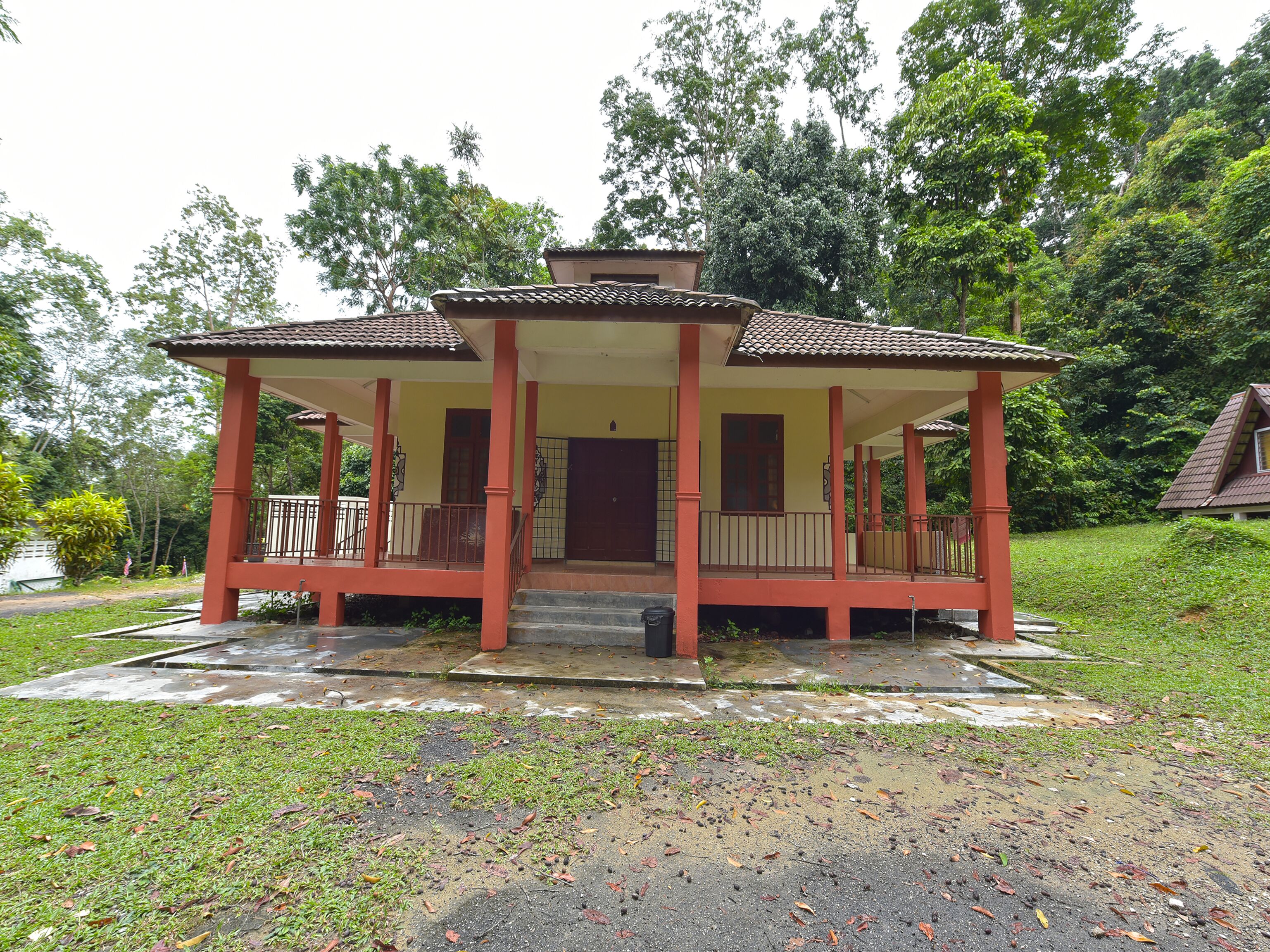 Spot On 90612 Batu Lebah Eco Park