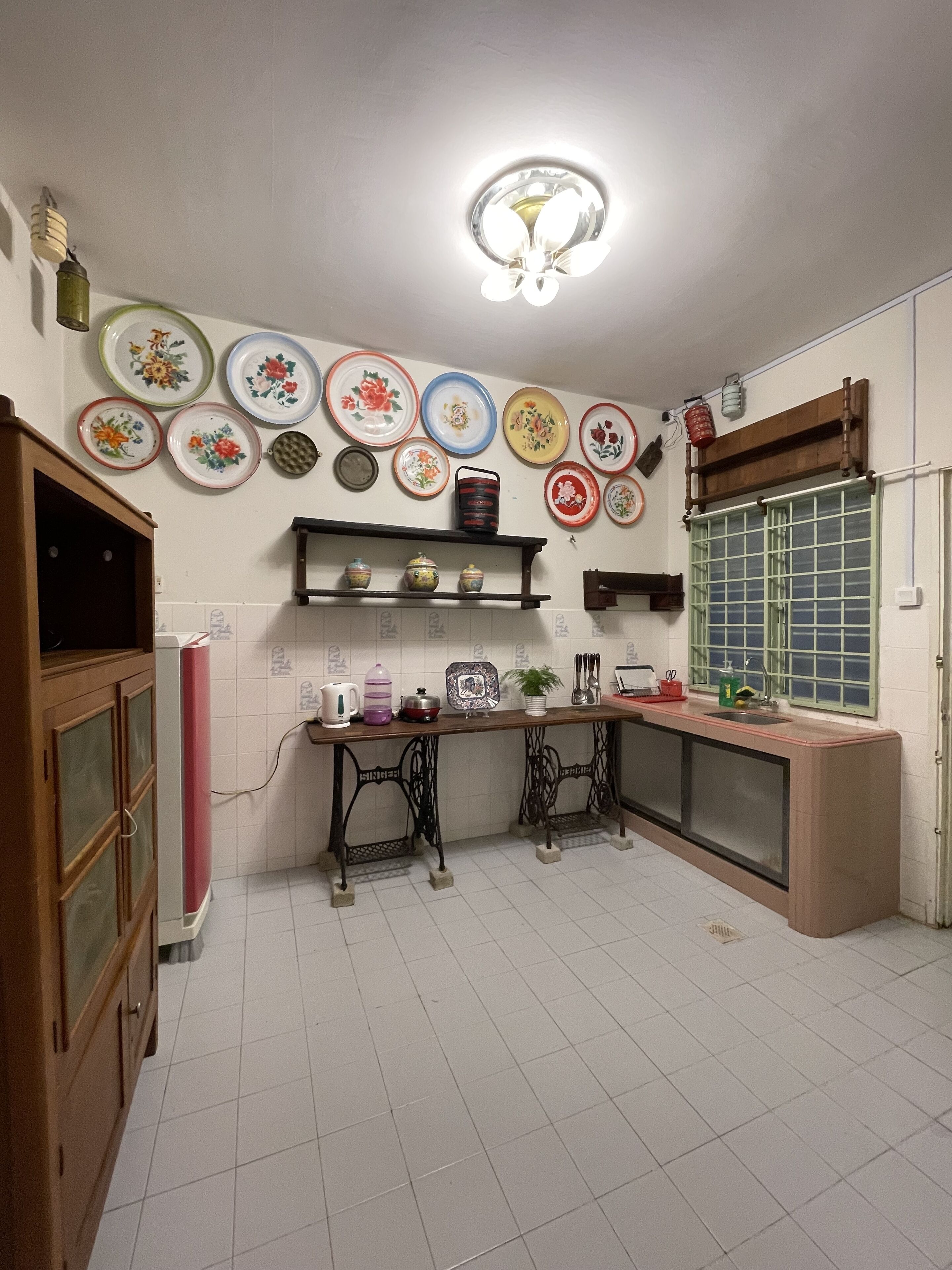 Baba & Charlie Homestay