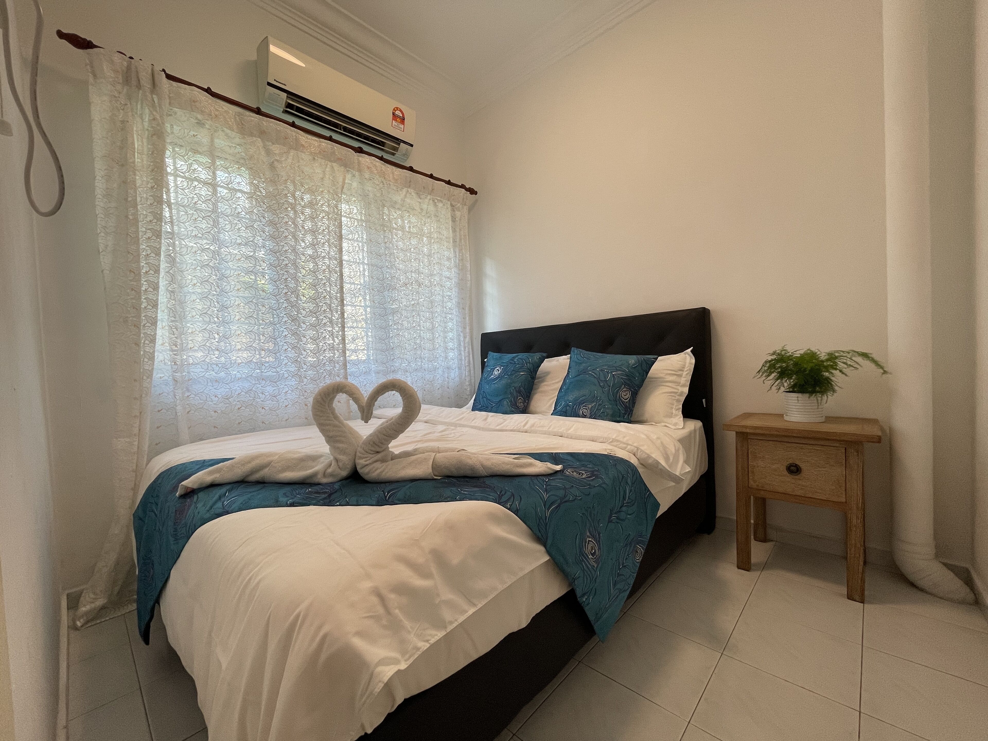 Baba & Charlie Homestay