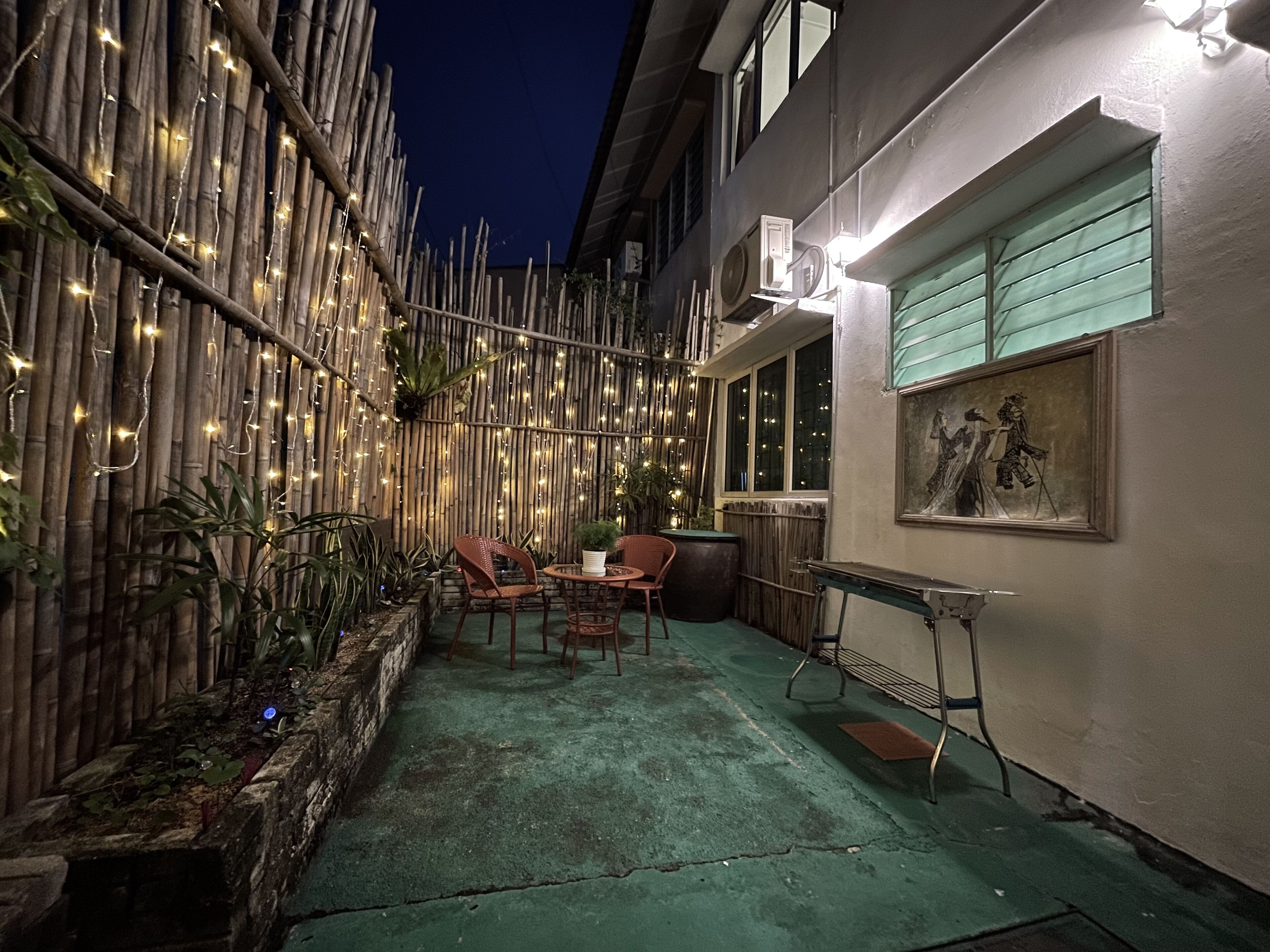 Baba & Charlie Homestay