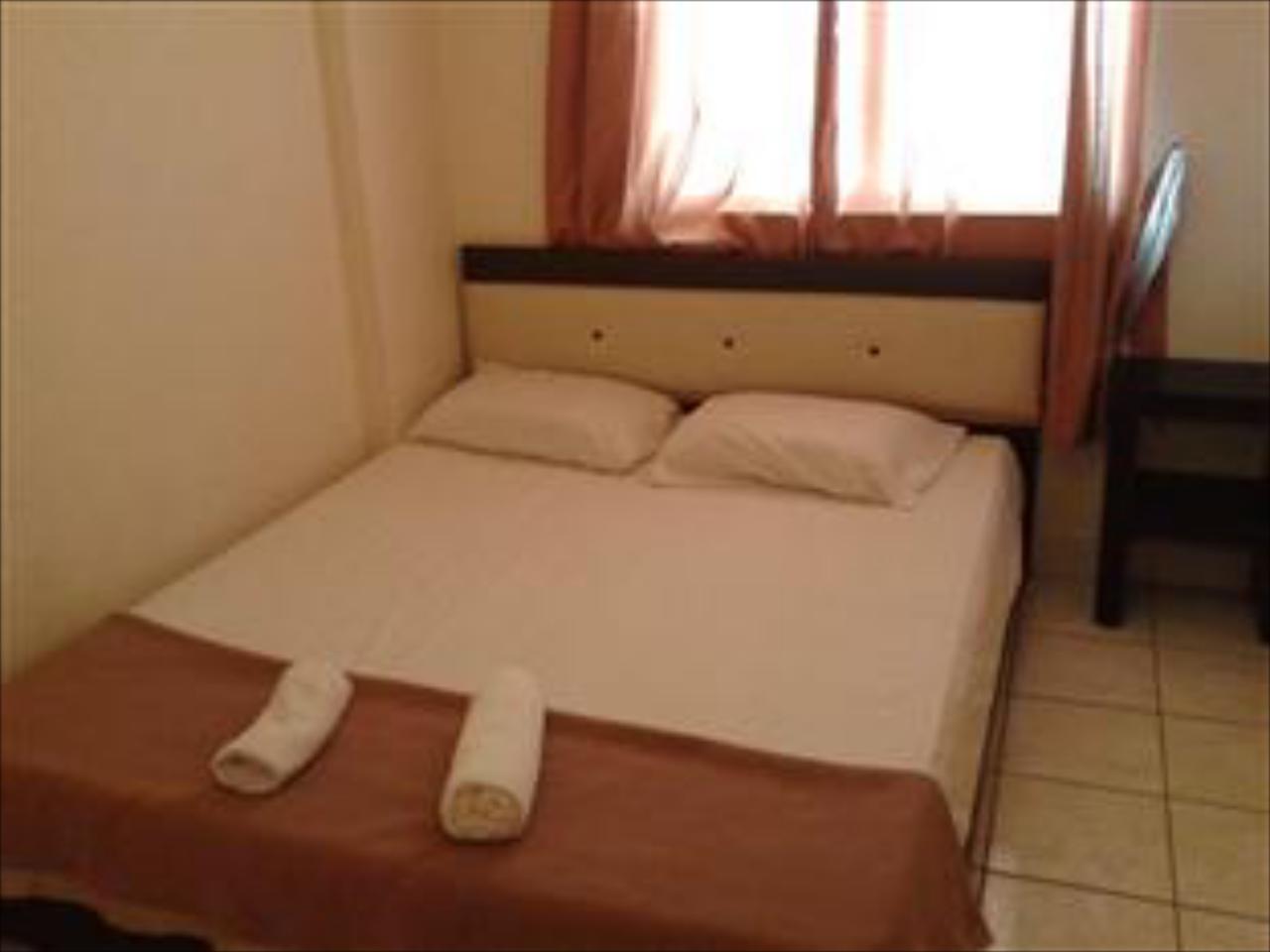 G&S Holiday House