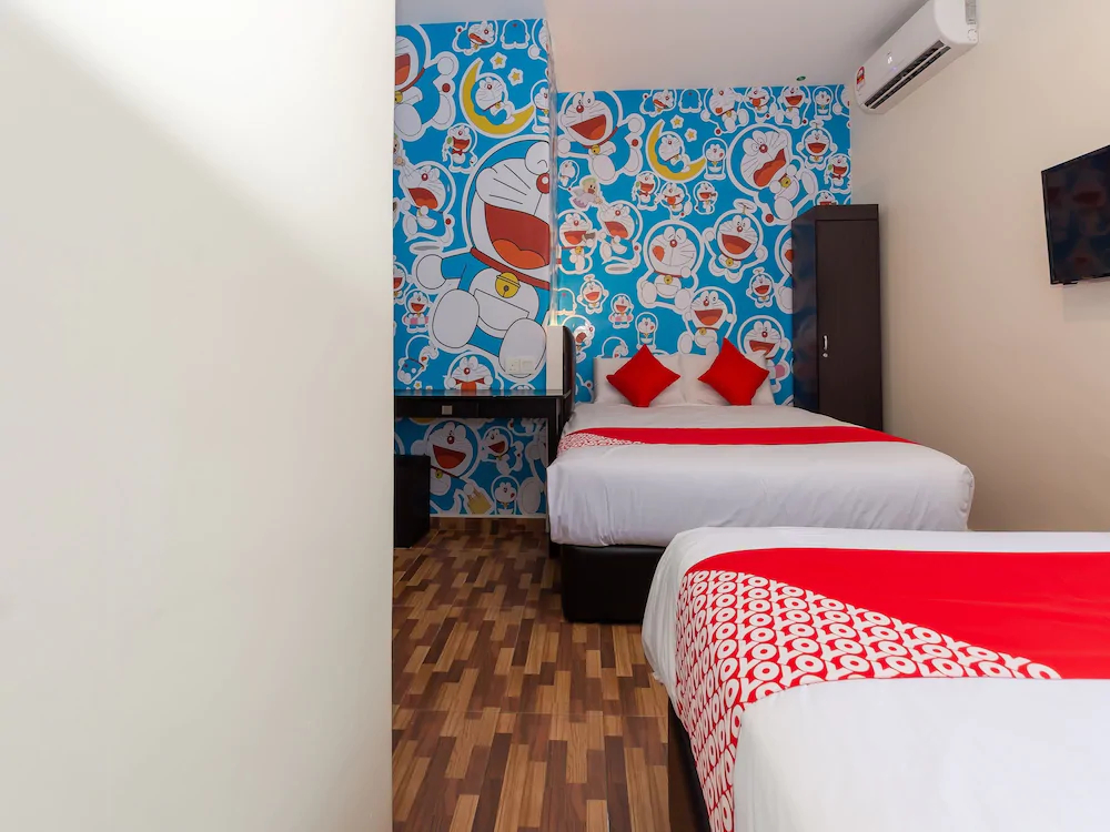 OYO 743 Gold City Hotel