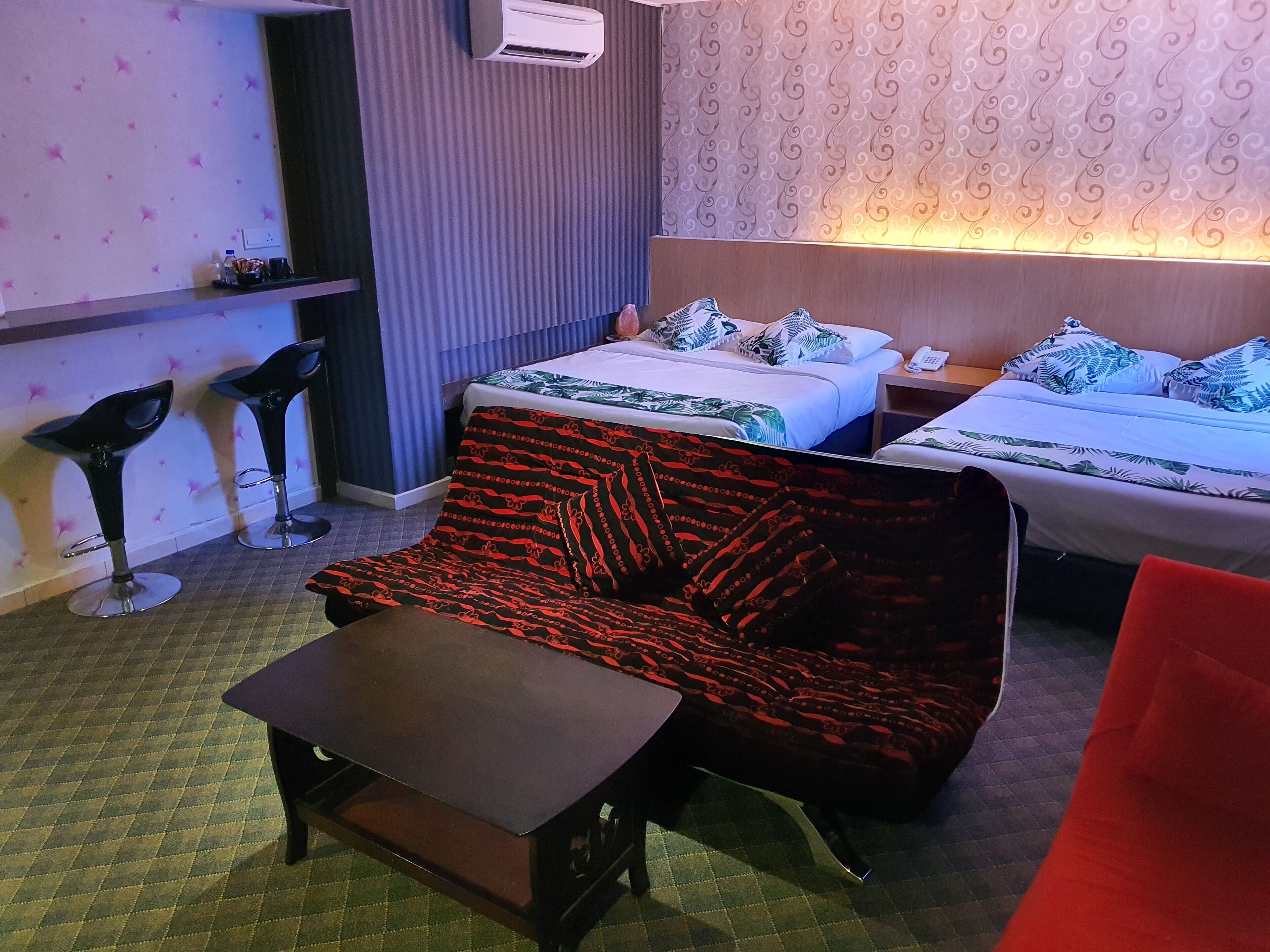 Grandeur Hotel and Spa