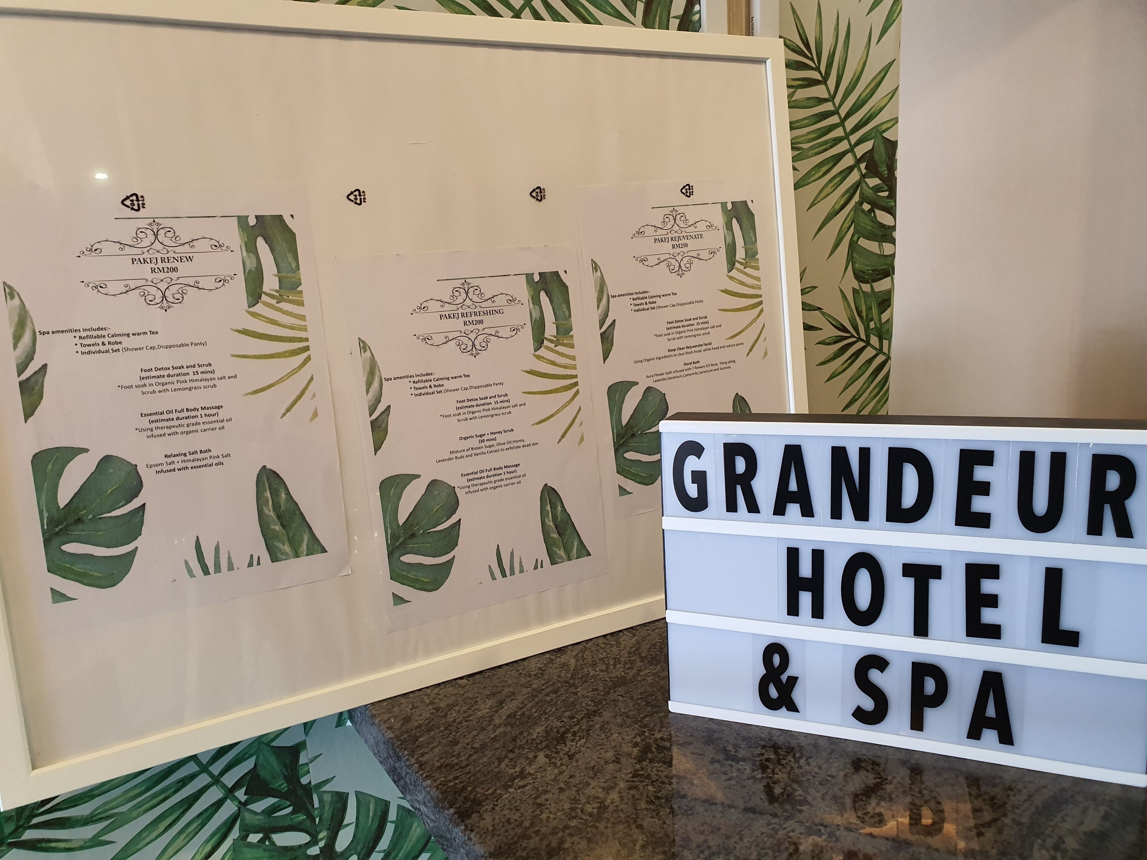 Grandeur Hotel and Spa