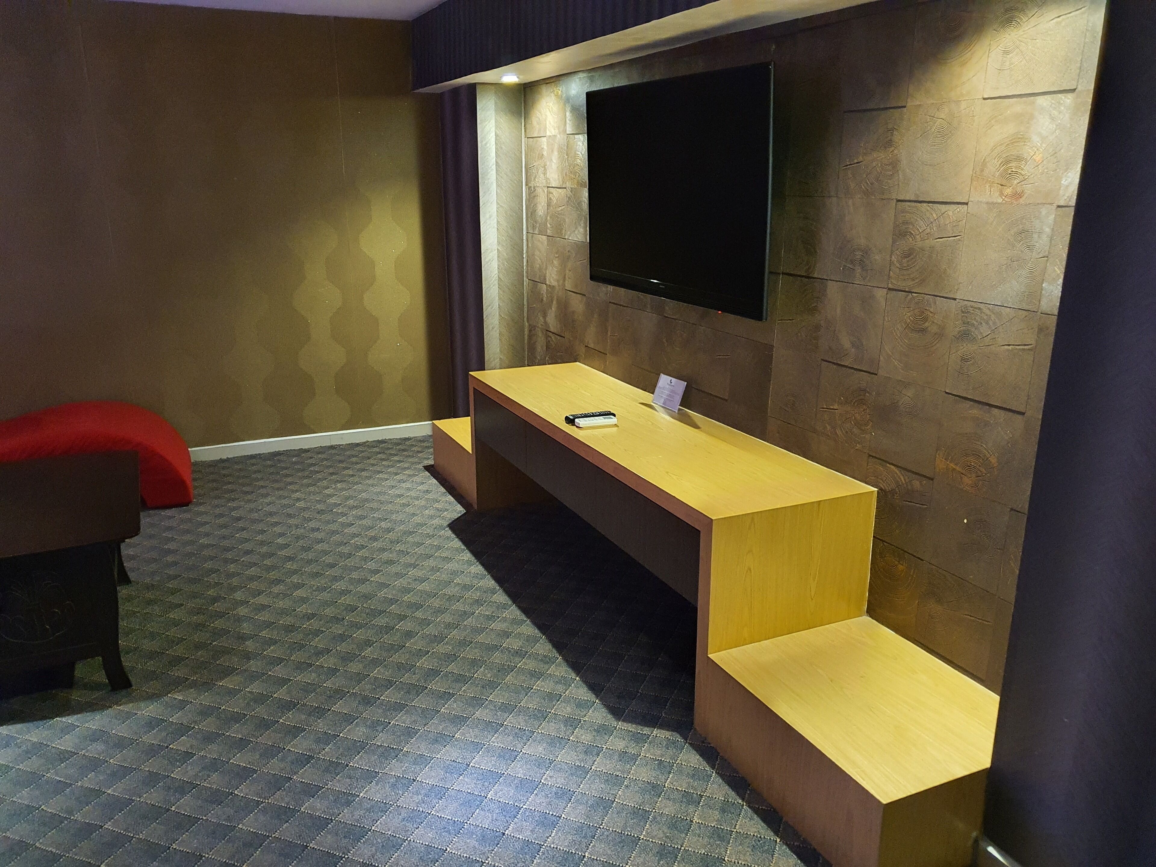 Grandeur Hotel and Spa