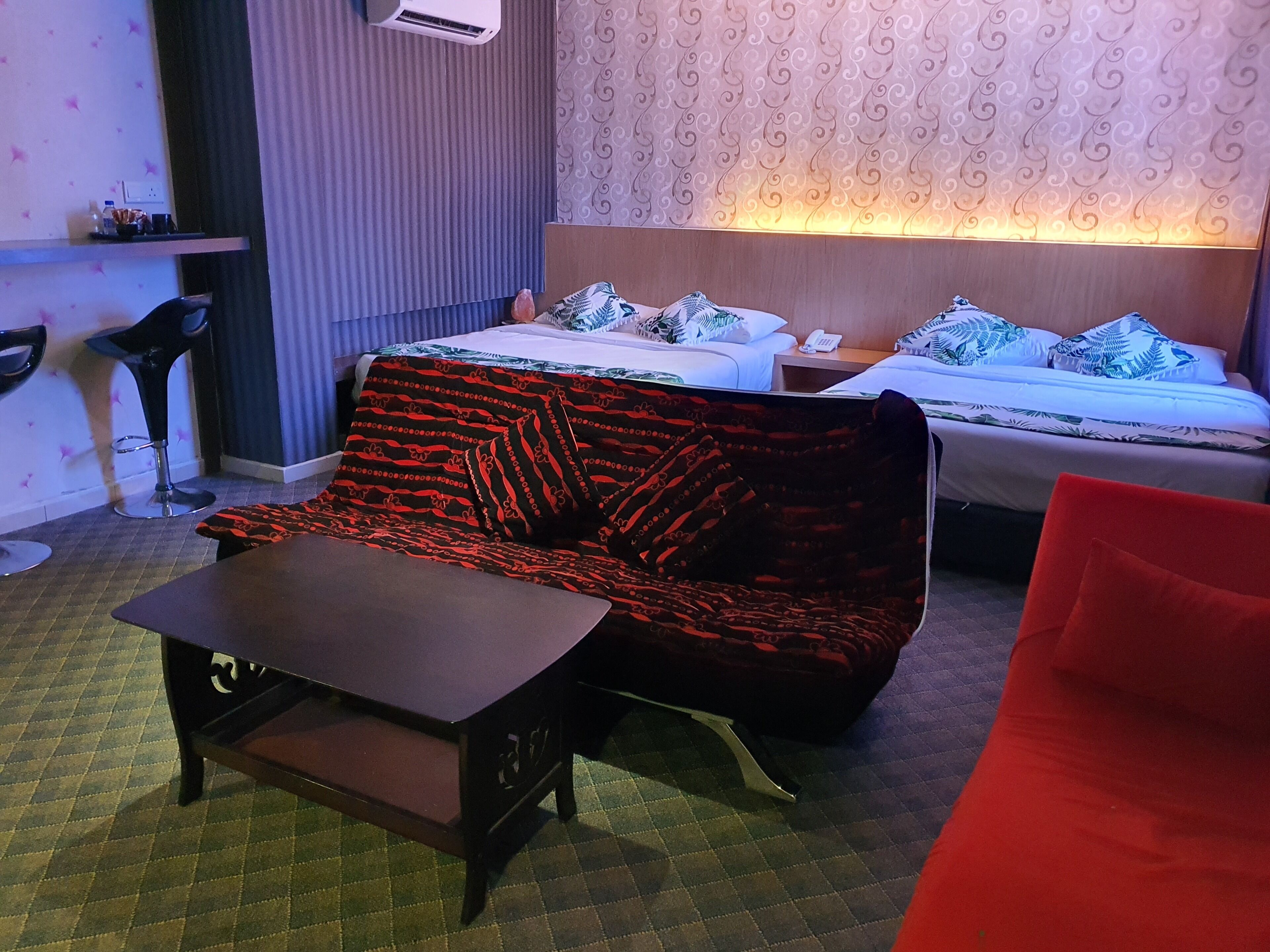 Grandeur Hotel and Spa