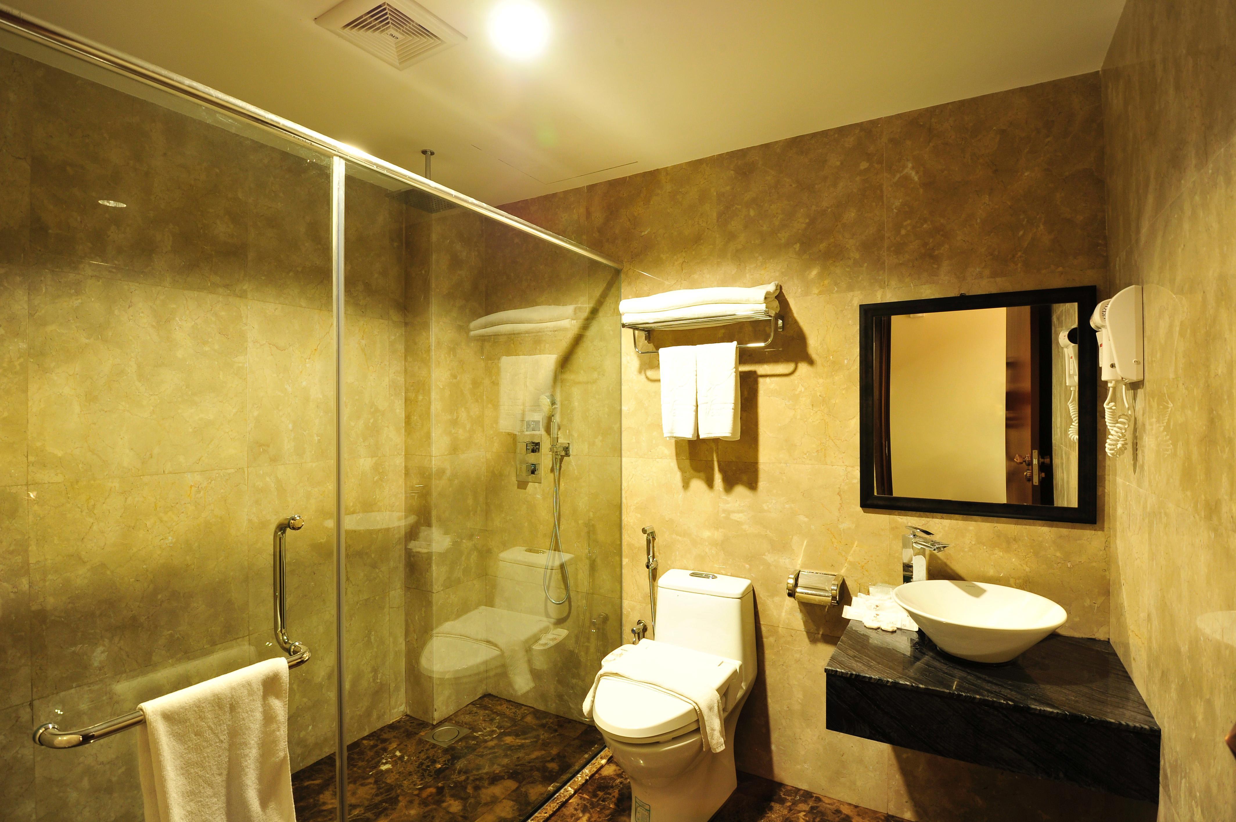 Hallmark Crown Hotel
