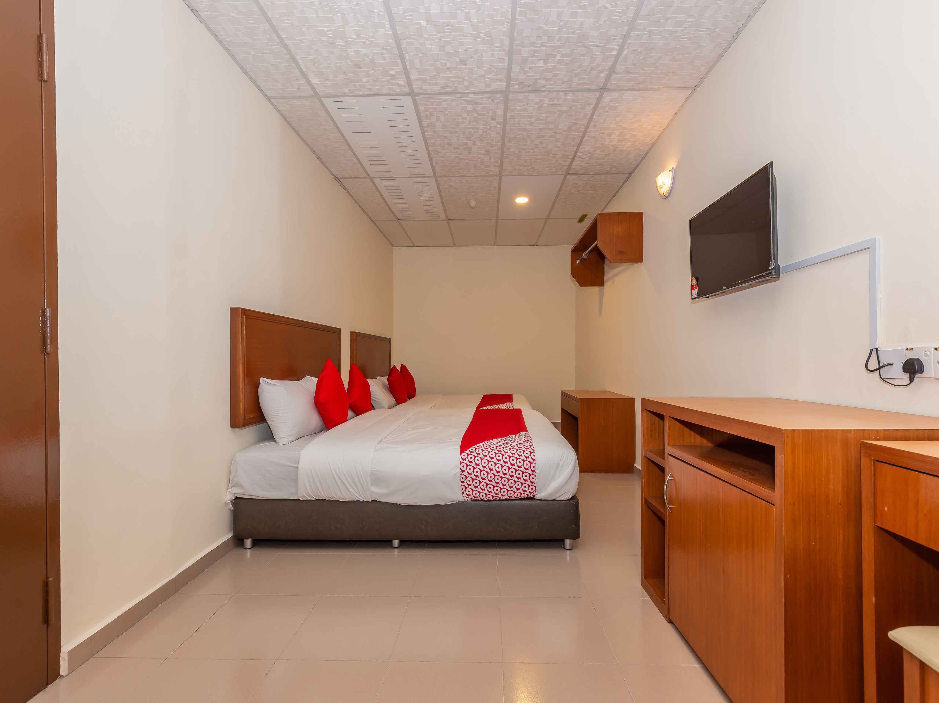 Hotel Bamboo By OYO Rooms