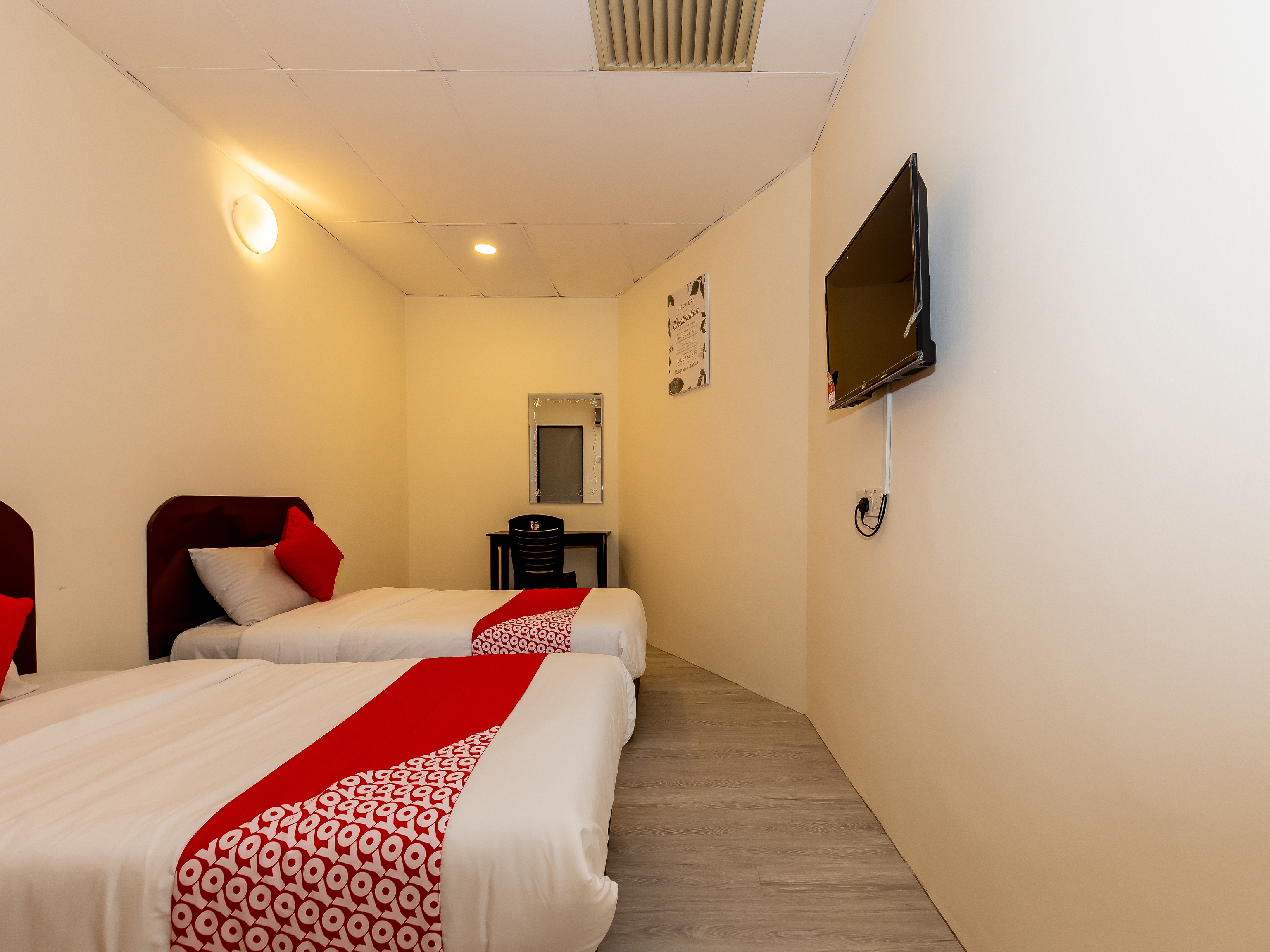 Hotel Bamboo By OYO Rooms