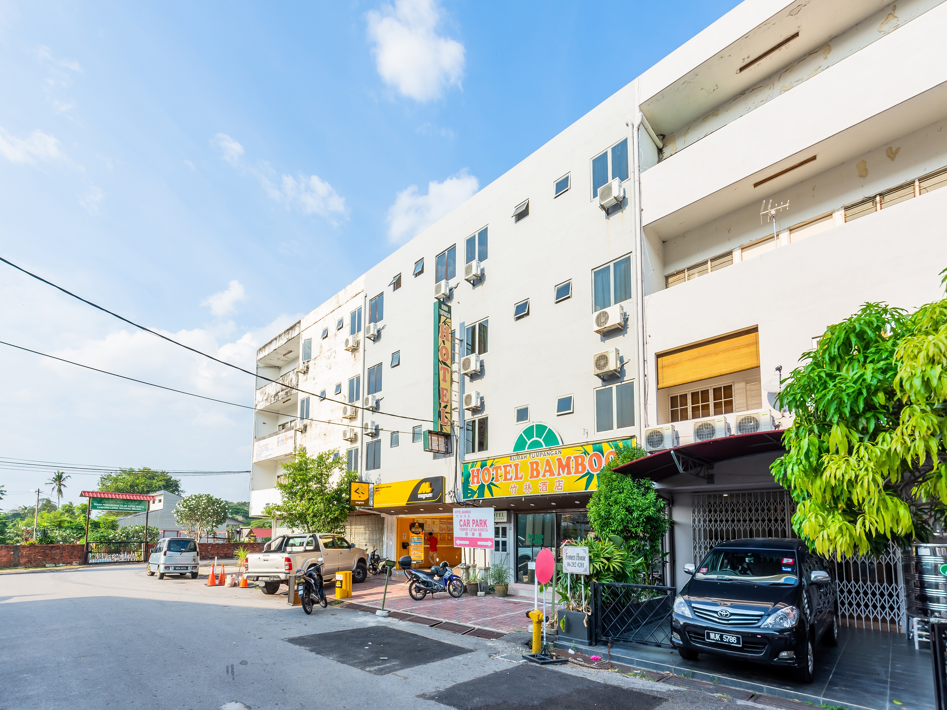 Hotel Bamboo By OYO Rooms
