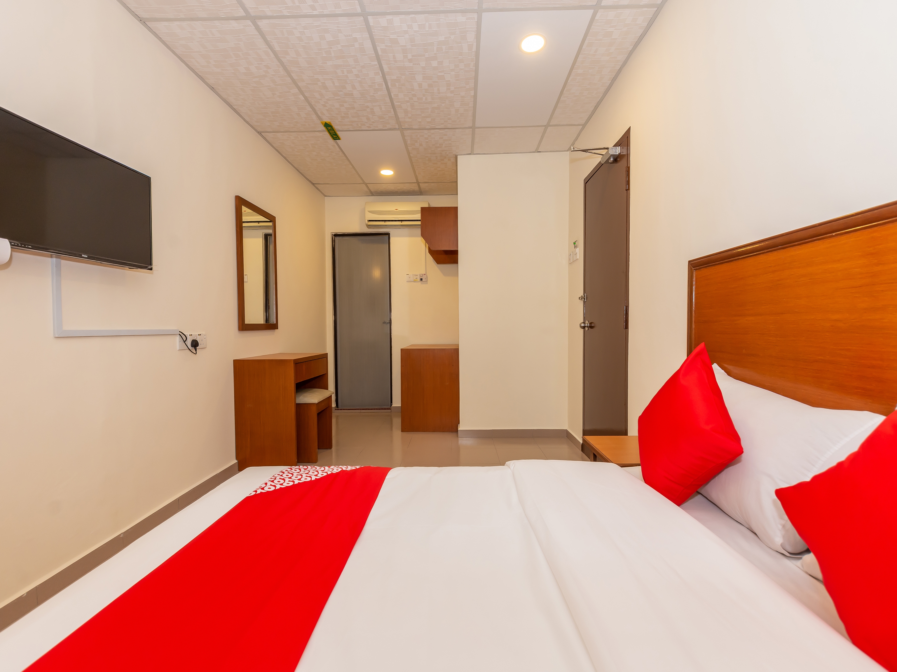 Hotel Bamboo By OYO Rooms