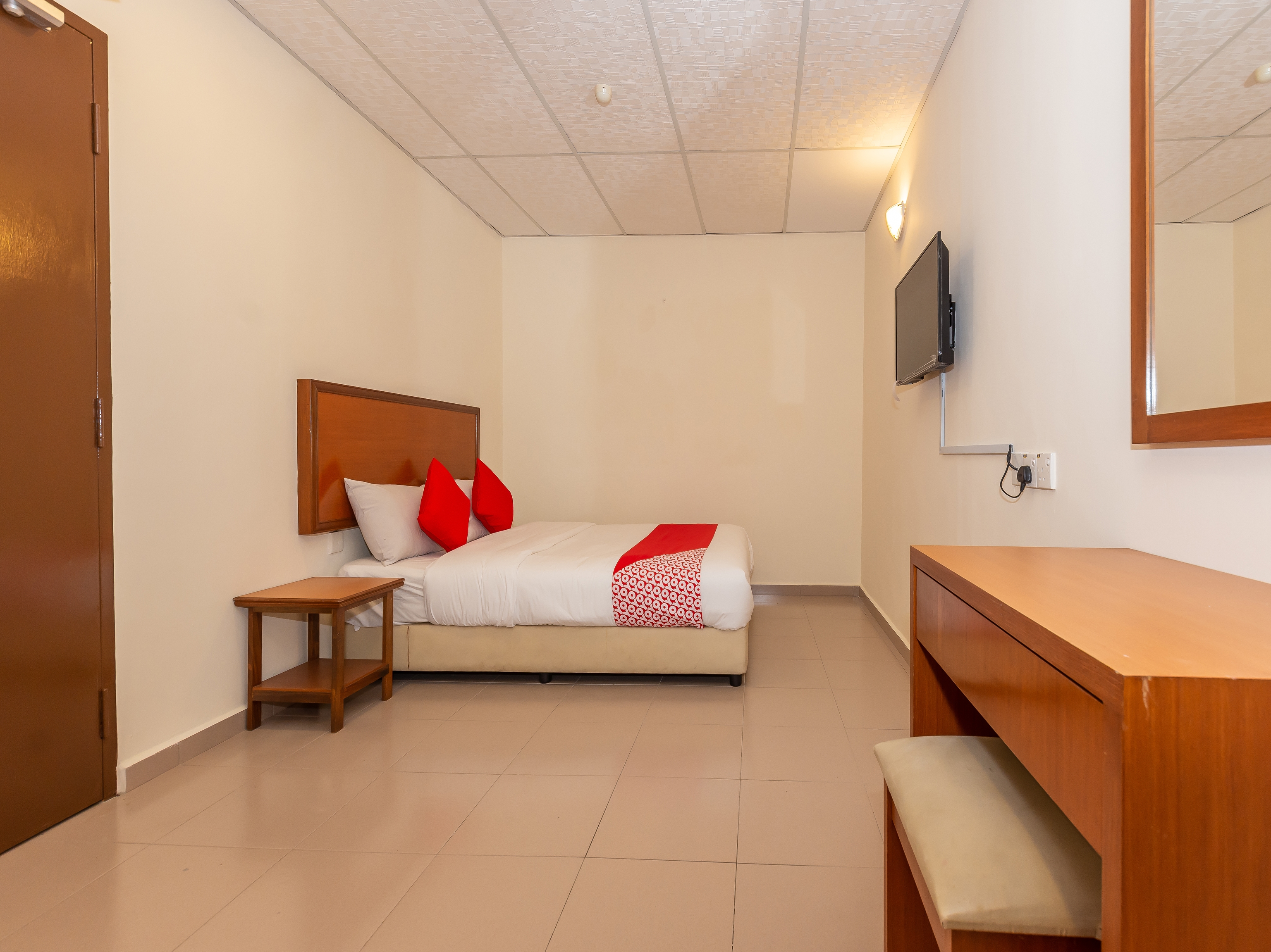 Hotel Bamboo By OYO Rooms