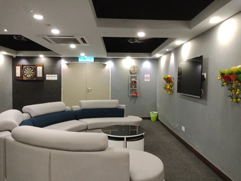 Lemon 8 Hotel Apartment