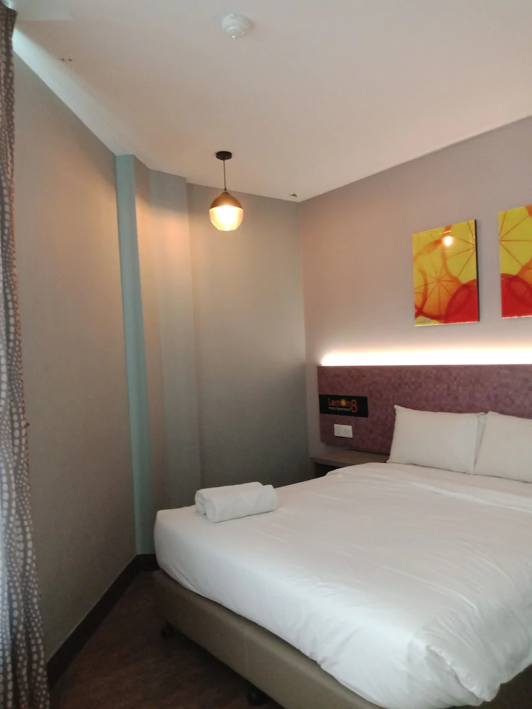 Lemon 8 Hotel Apartment