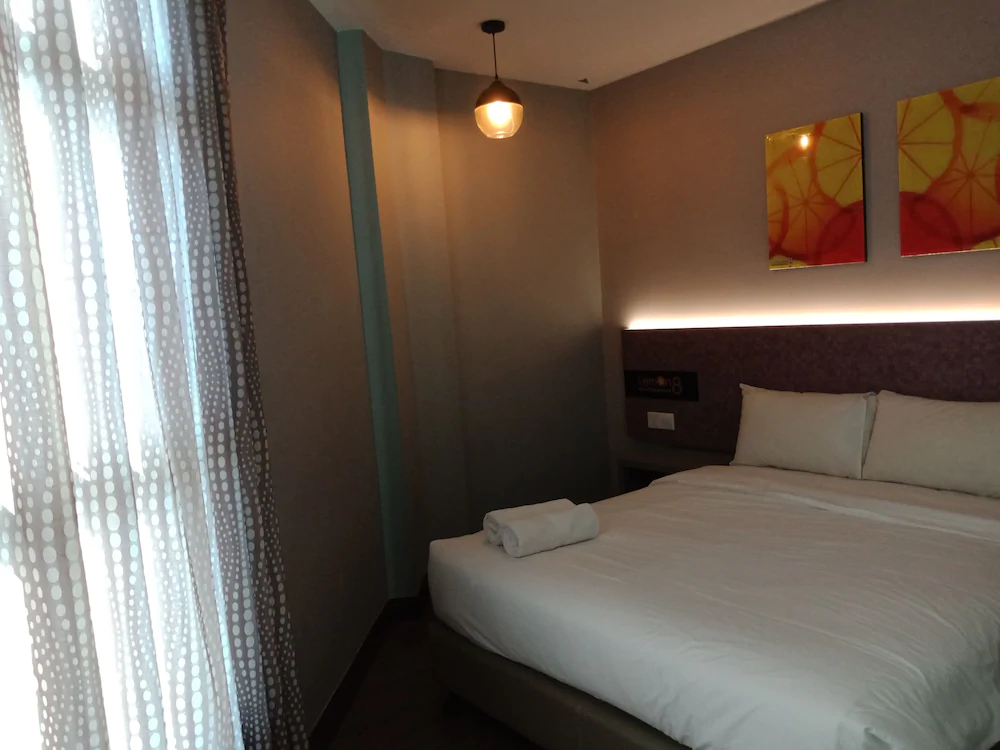 Lemon 8 Hotel Apartment