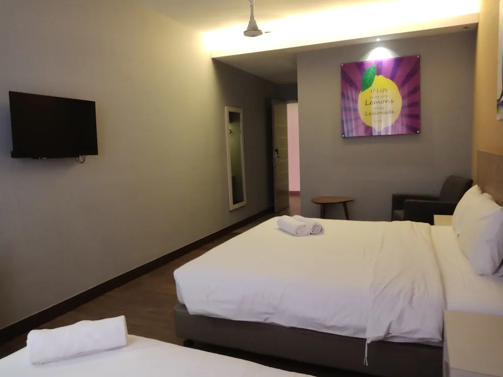 Lemon 8 Hotel Apartment