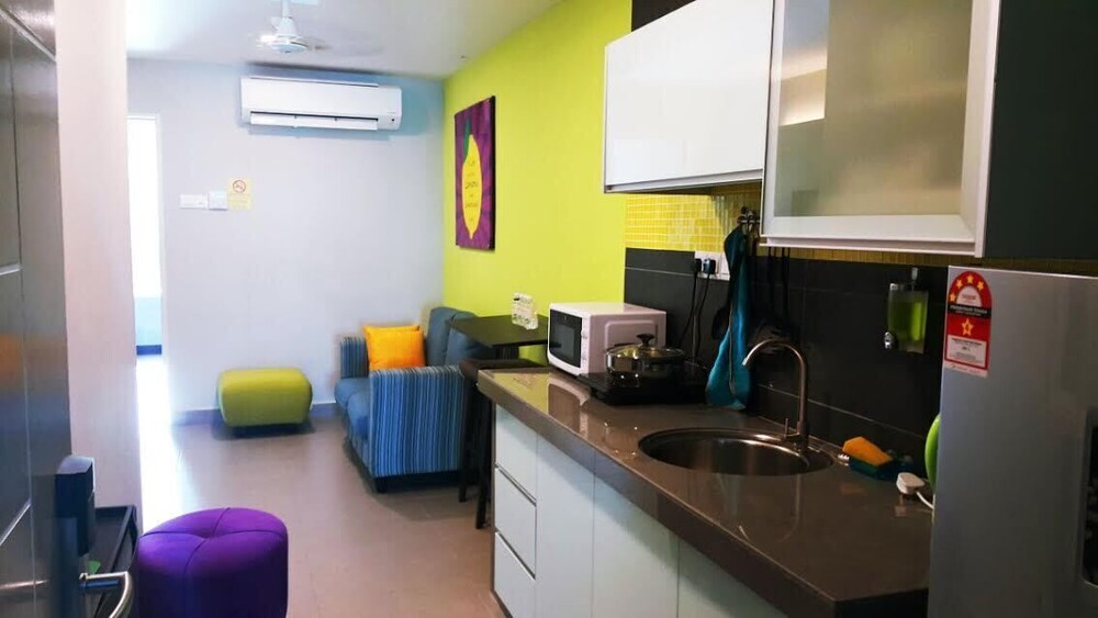 Lemon 8 Hotel Apartment