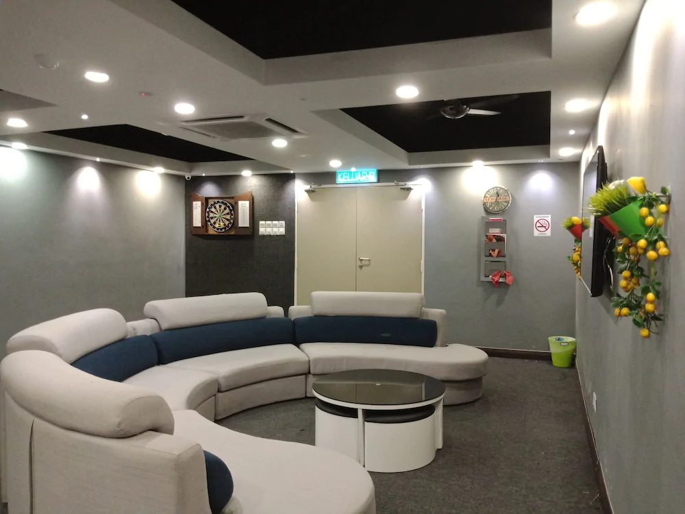 Lemon 8 Hotel Apartment