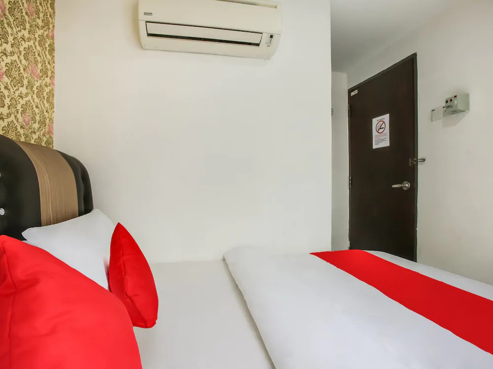 Ms Nyonya Hotel by OYO Rooms