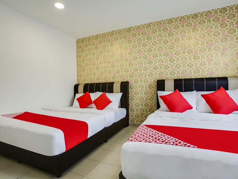 Ms Nyonya Hotel by OYO Rooms