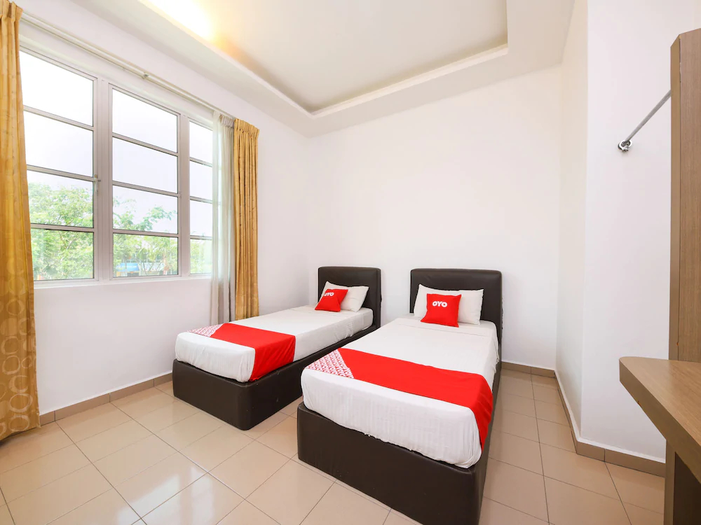 Nexus Hotel by OYO Rooms