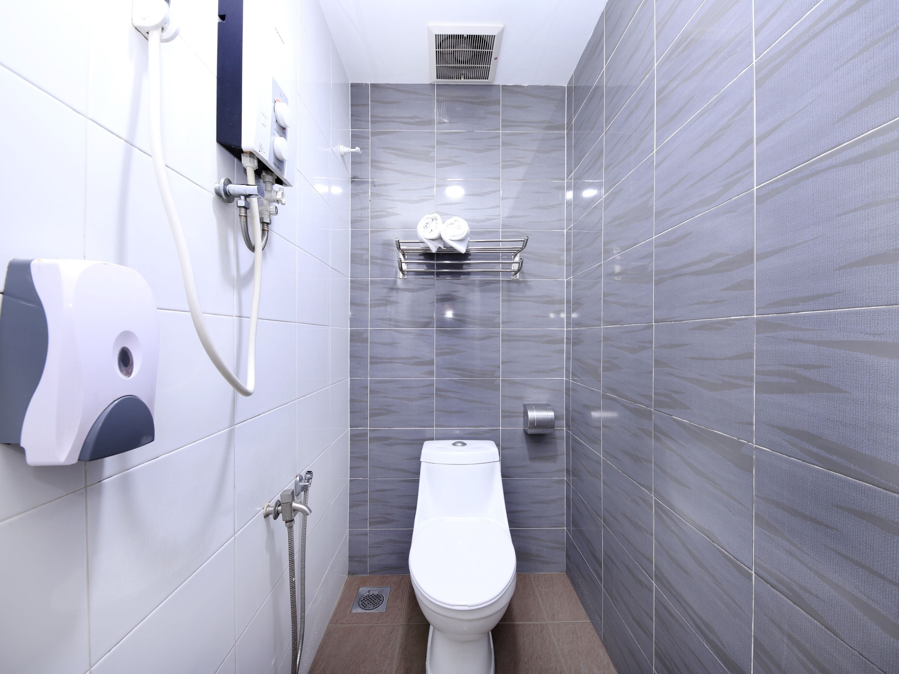 OYO 1184 Ho Hotel