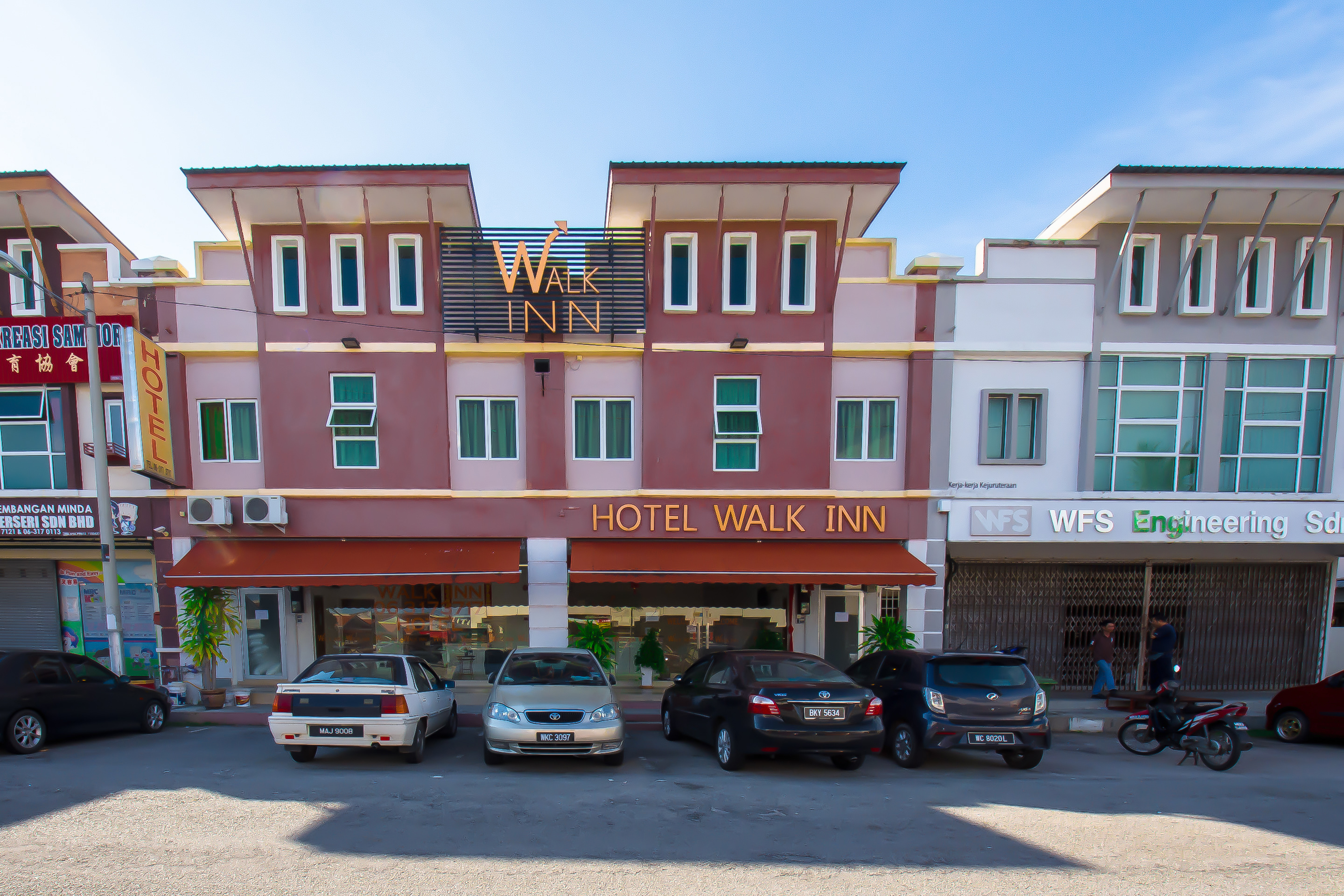 OYO 582 Hotel Walk Inn