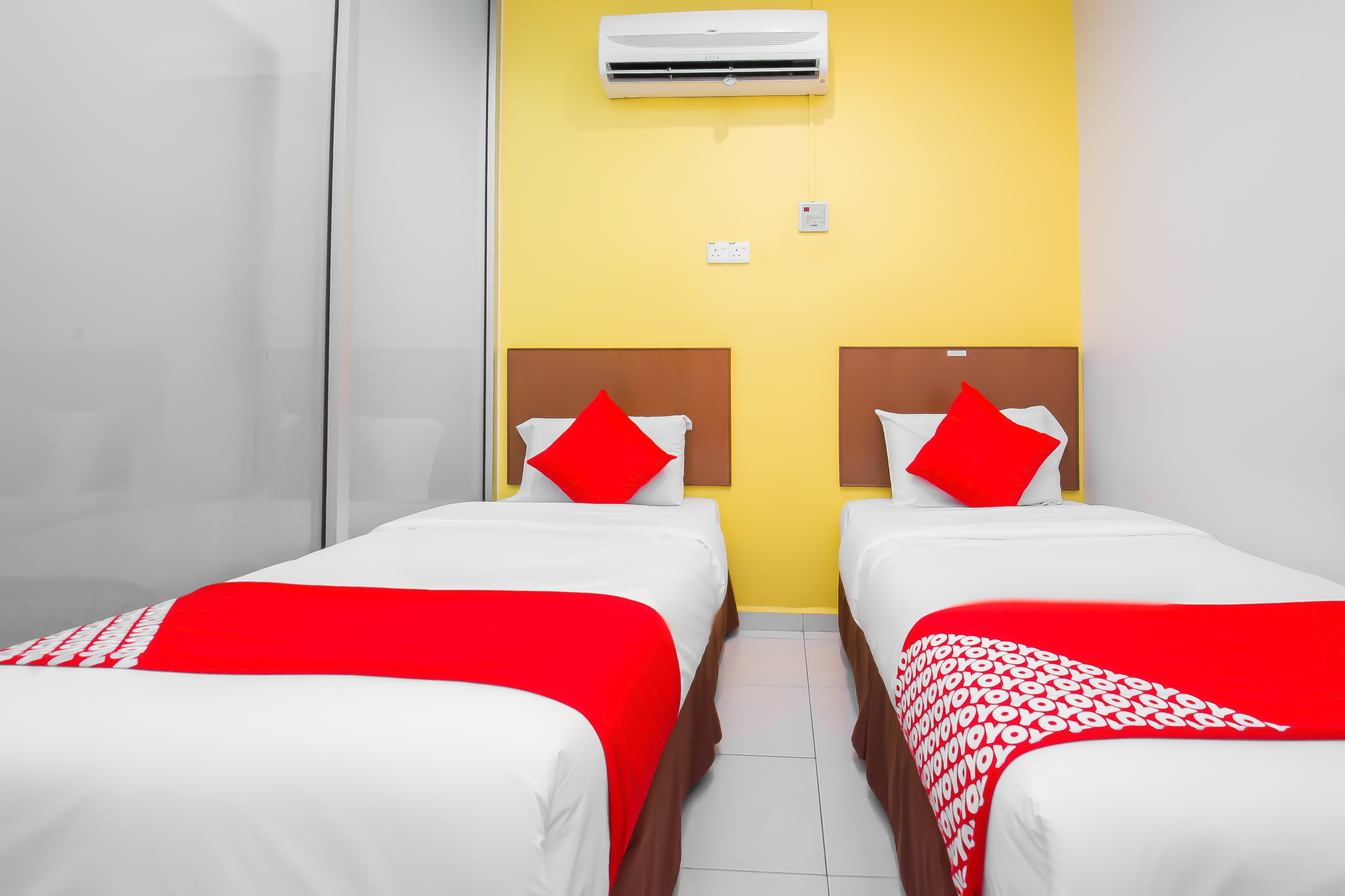 OYO 582 Hotel Walk Inn