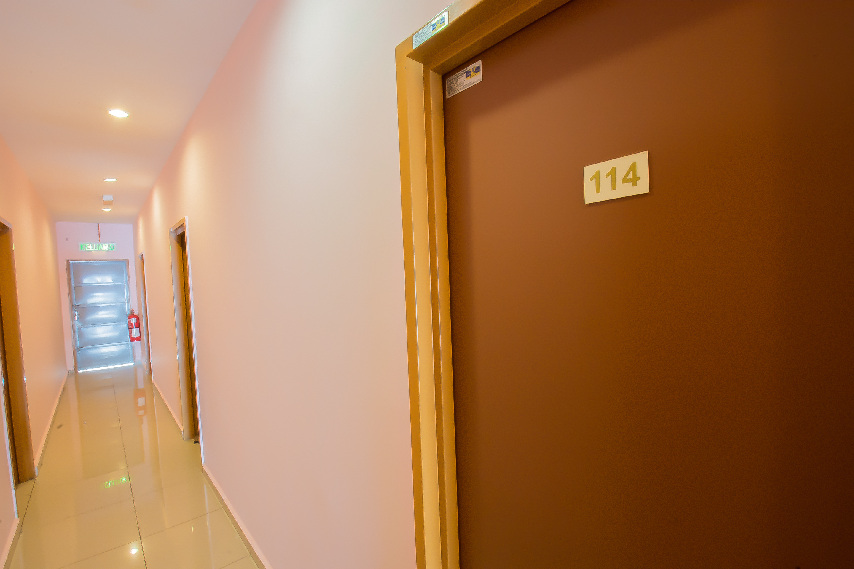 OYO 582 Hotel Walk Inn